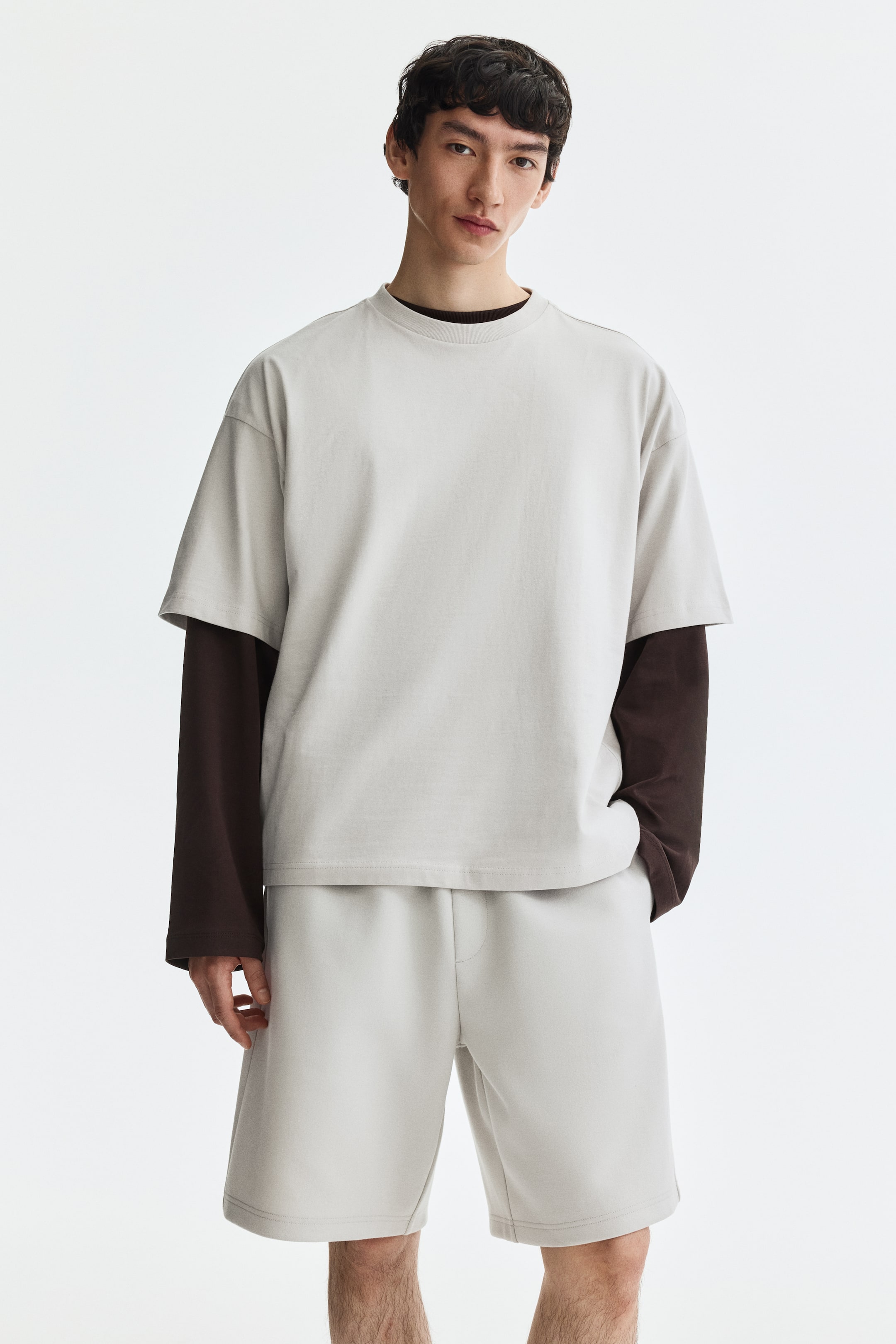 查看大圖: 休閒剪裁雙面布短褲 - 淺灰色 - Men | H&M HK 1