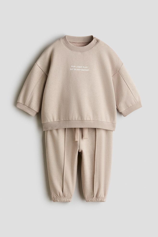 2-piece printed sweatshirt set - Light beige/Run Jump Play/Green/Run Jump Play - 1