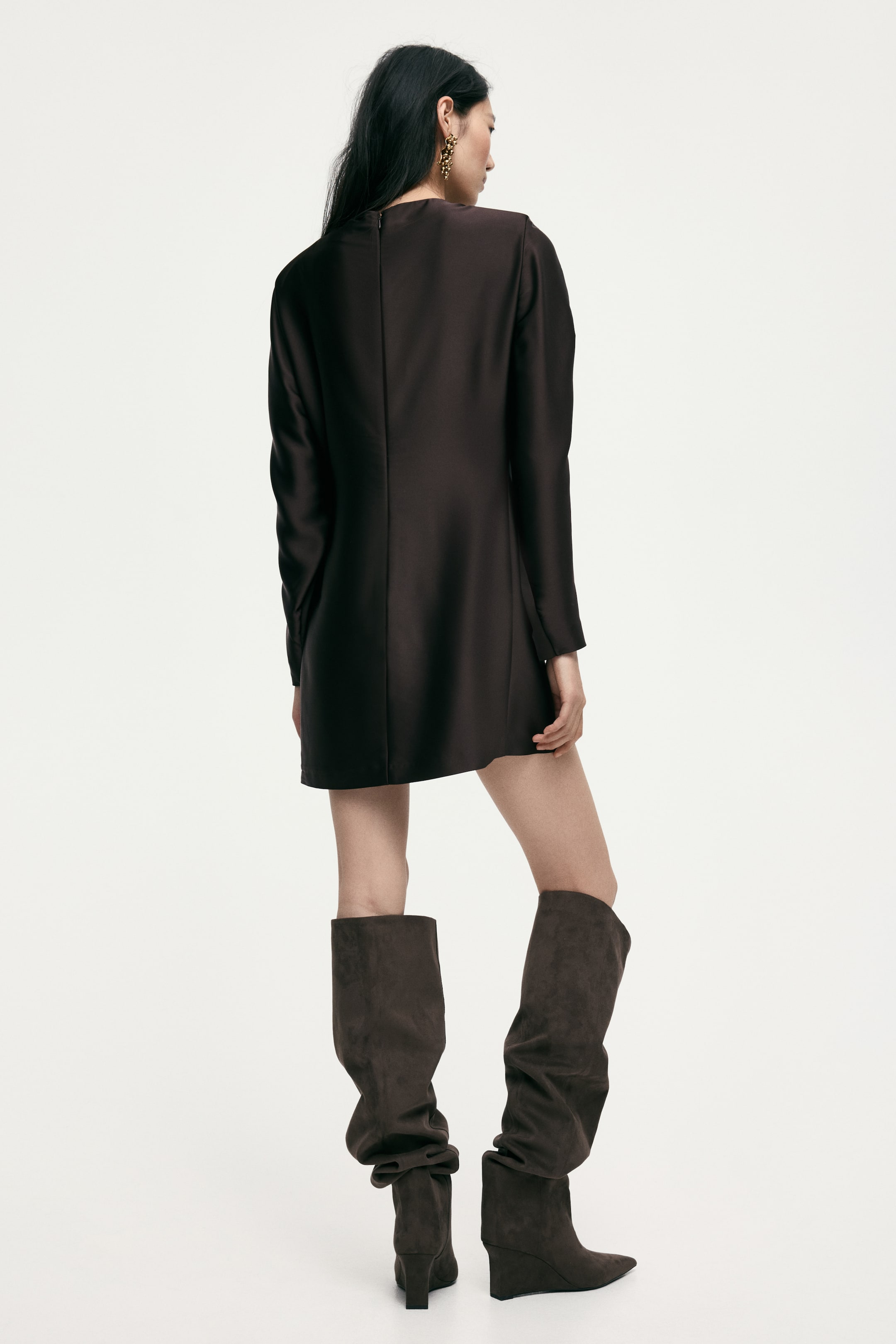 View larger image: Puff-sleeved satin dress - Dark brown - Ladies | H&M MY 4
