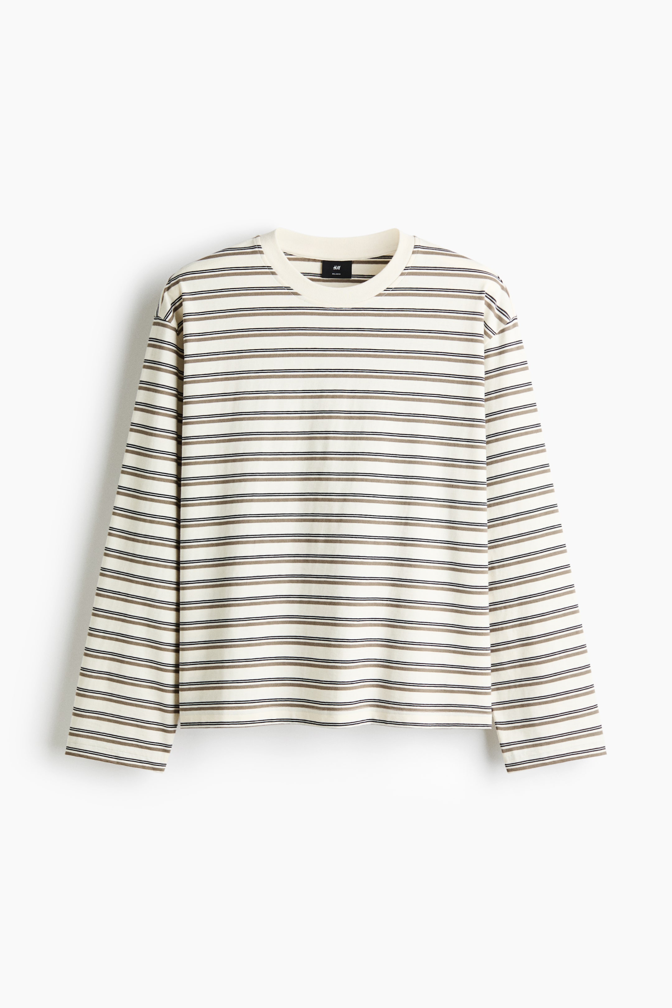 Visualizza immagine più grande: Una t-shirt a maniche lunghe mostra il suo davanti, caratterizzata da un tessuto color crema con righe orizzontali marroni e sottili righe scure. È progettata con un collo a girocollo a coste e maniche lunghe.