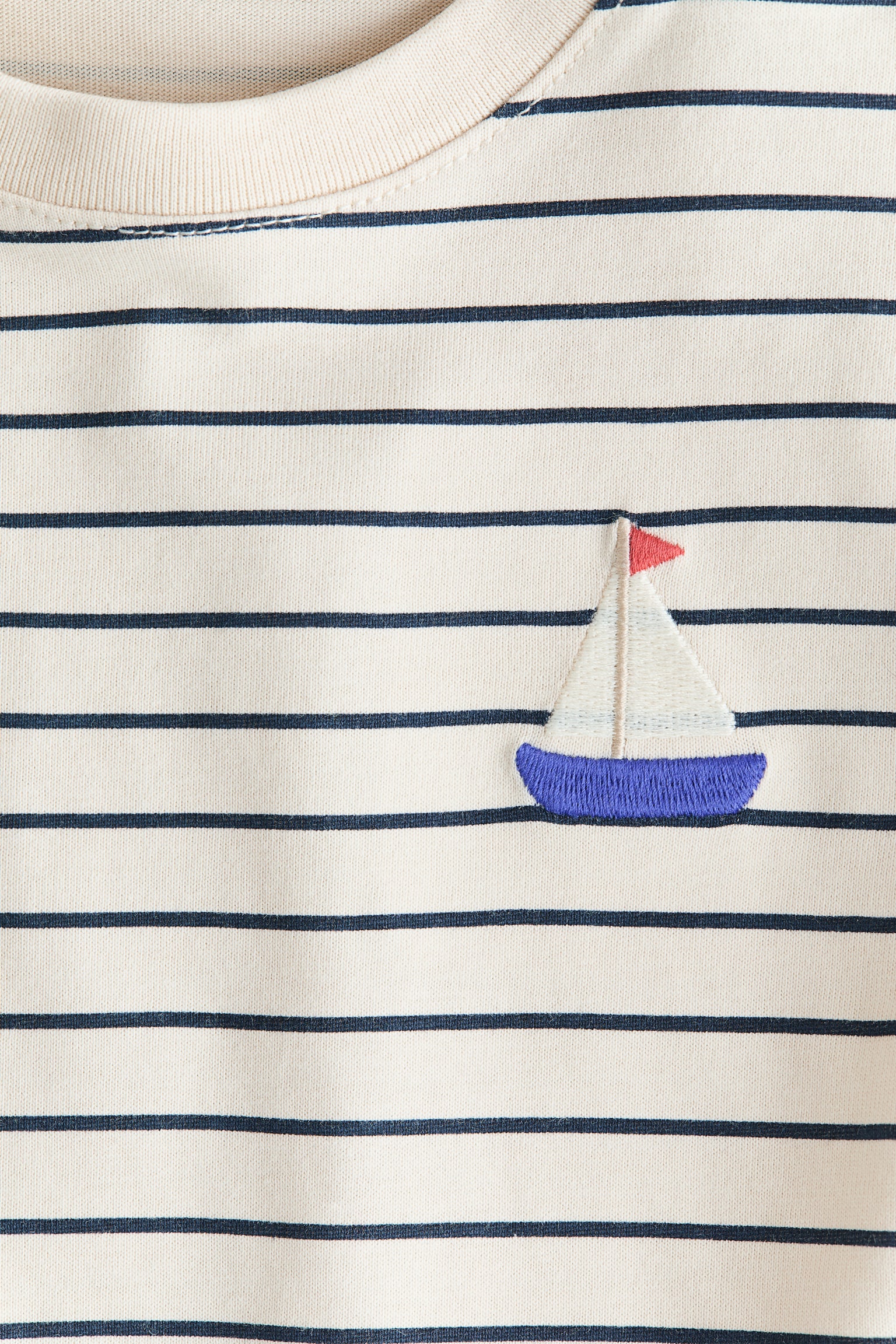 Embroidered-Detail T-Shirt - Light beige/sailboat - 2