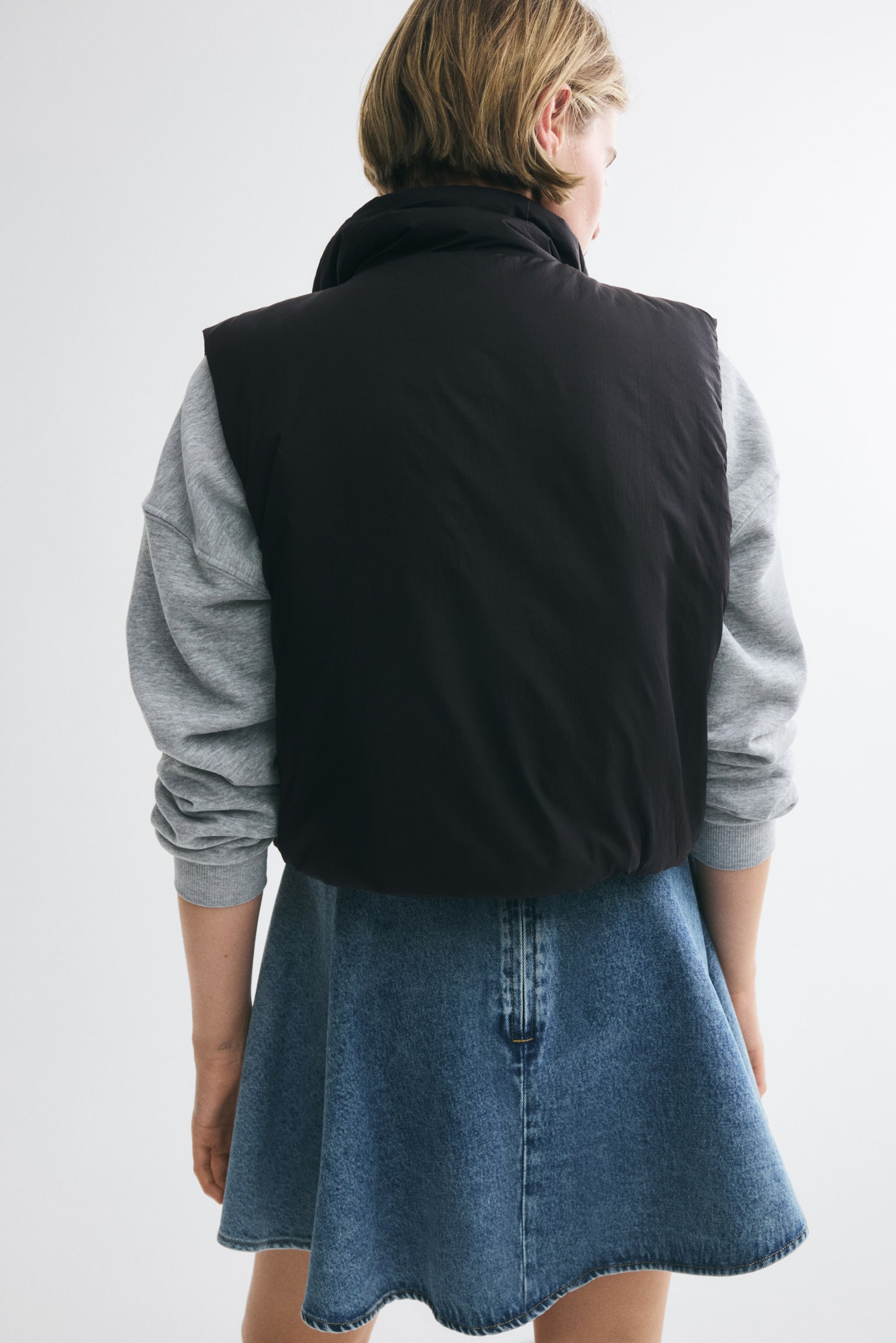 Женский жилет H&M Padded Nylon Vest, цвет: Чёрный — фото 5
