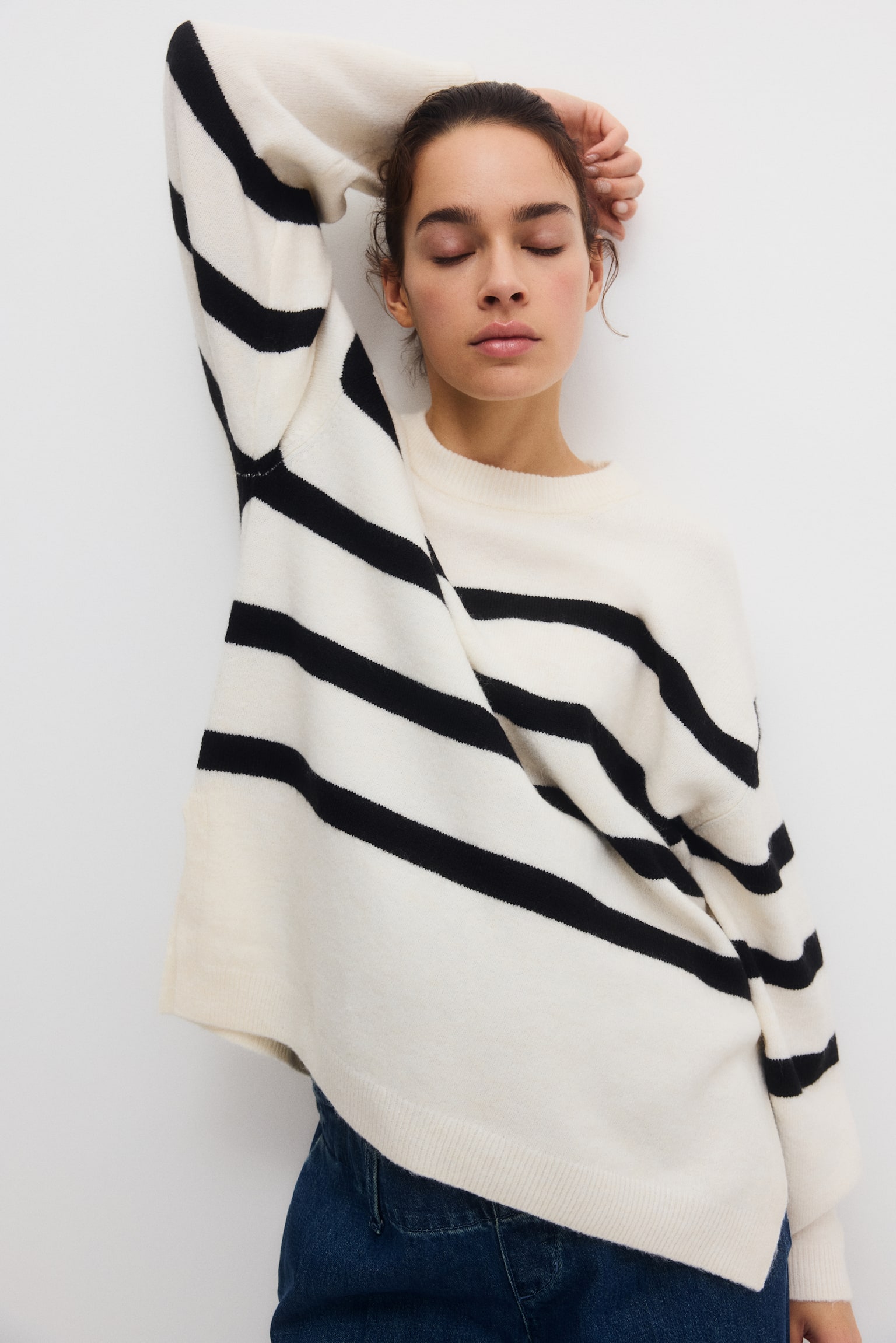 MAMA Hasított aljú pulóver - Krémszínű/csíkos/Burgundivörös/Krémszínű/Világosbézs melír/Tengerészkék/Sötétszürke melír - 2