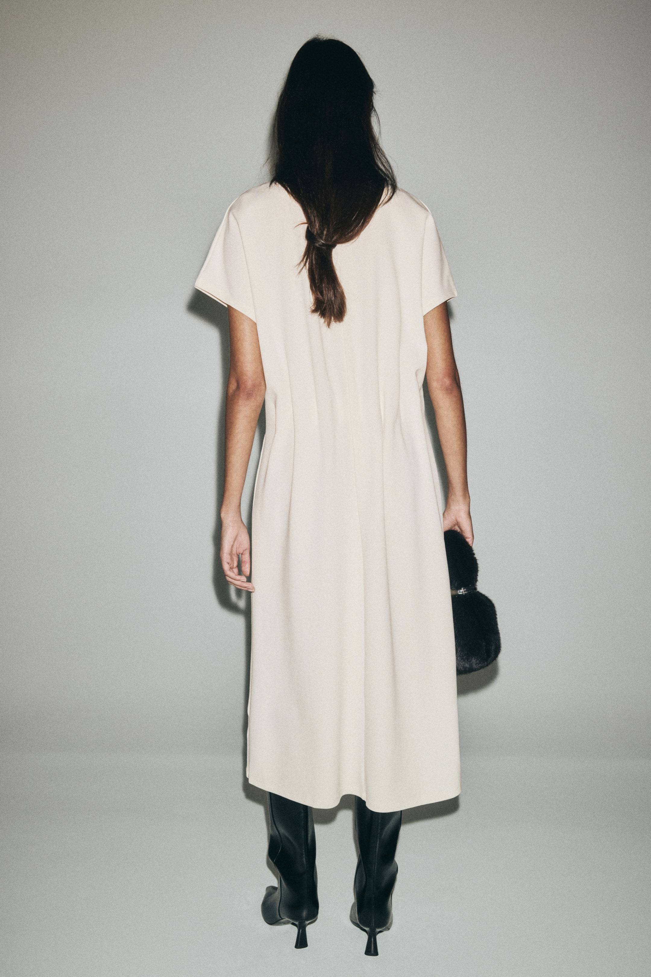 Zobraziť väčší obrázok: Waisted jersey dress - Cream - ŽENY | H&M SK 4