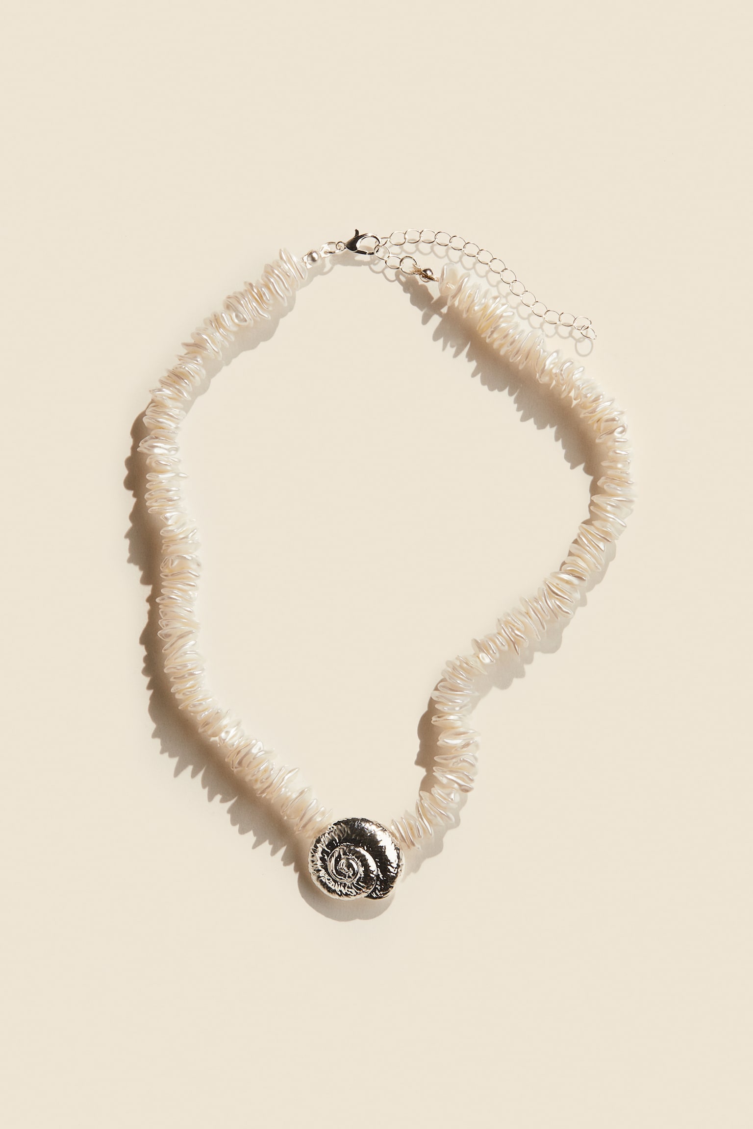 Short Beaded Necklace - Cream/Seashell - 3