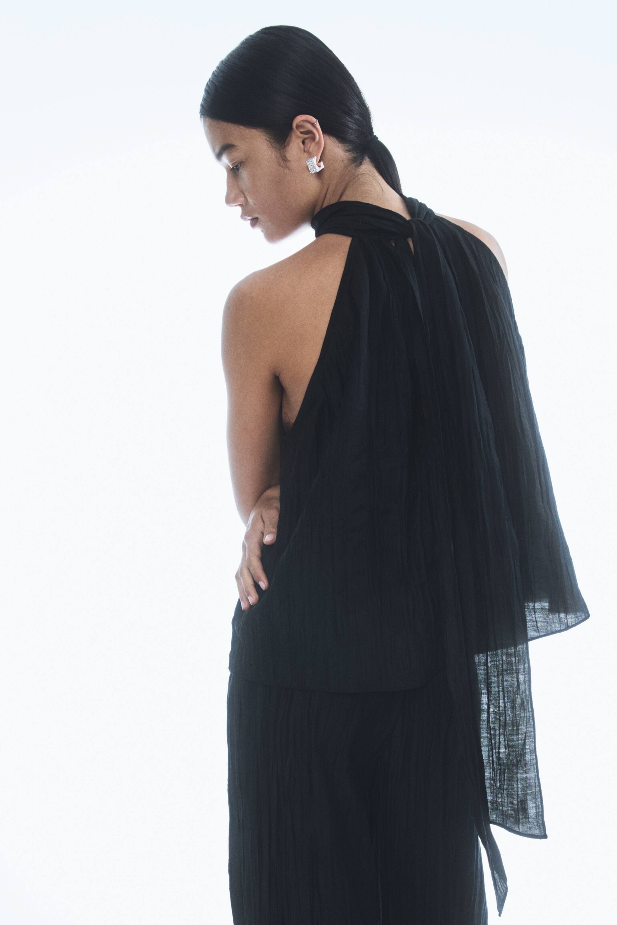 View larger image: Crinkled halterneck top - Black - Ladies | H&M AU 3