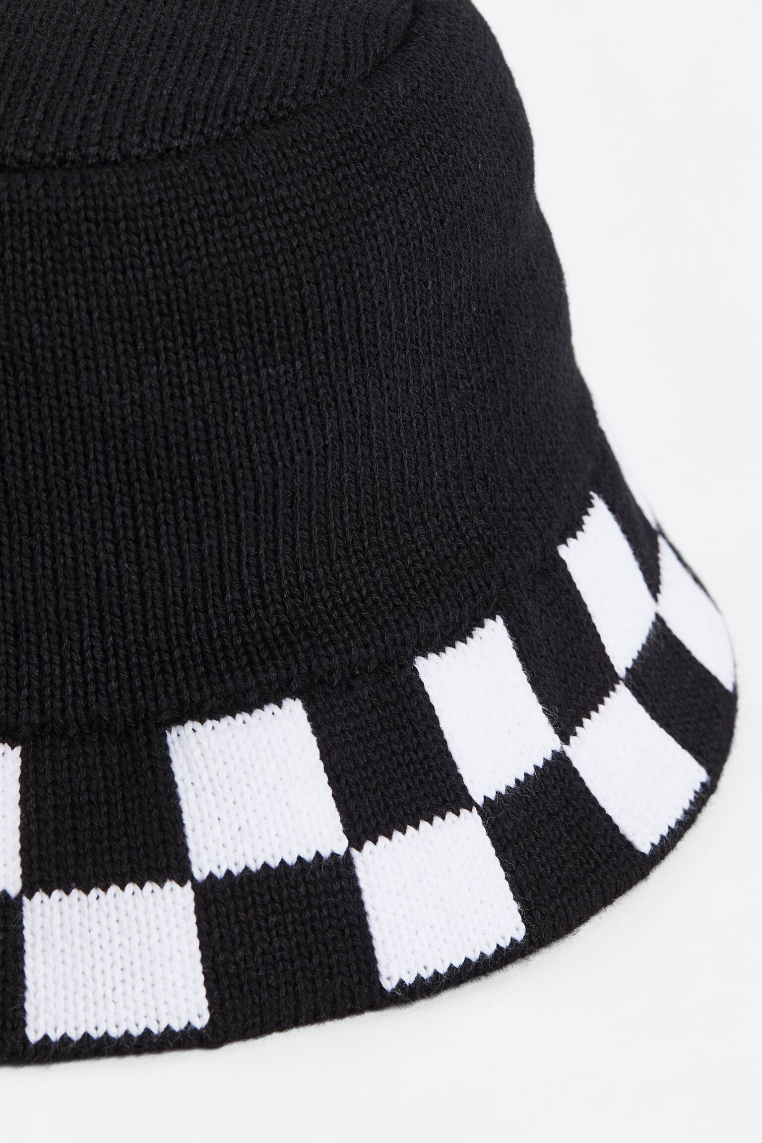 Knitted bucket hat - Black/Chequered - 2