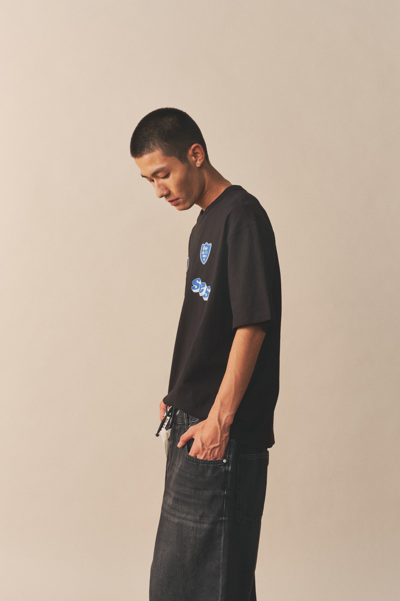 Áo thun Loose Fit - Màu đen/Consider - 6