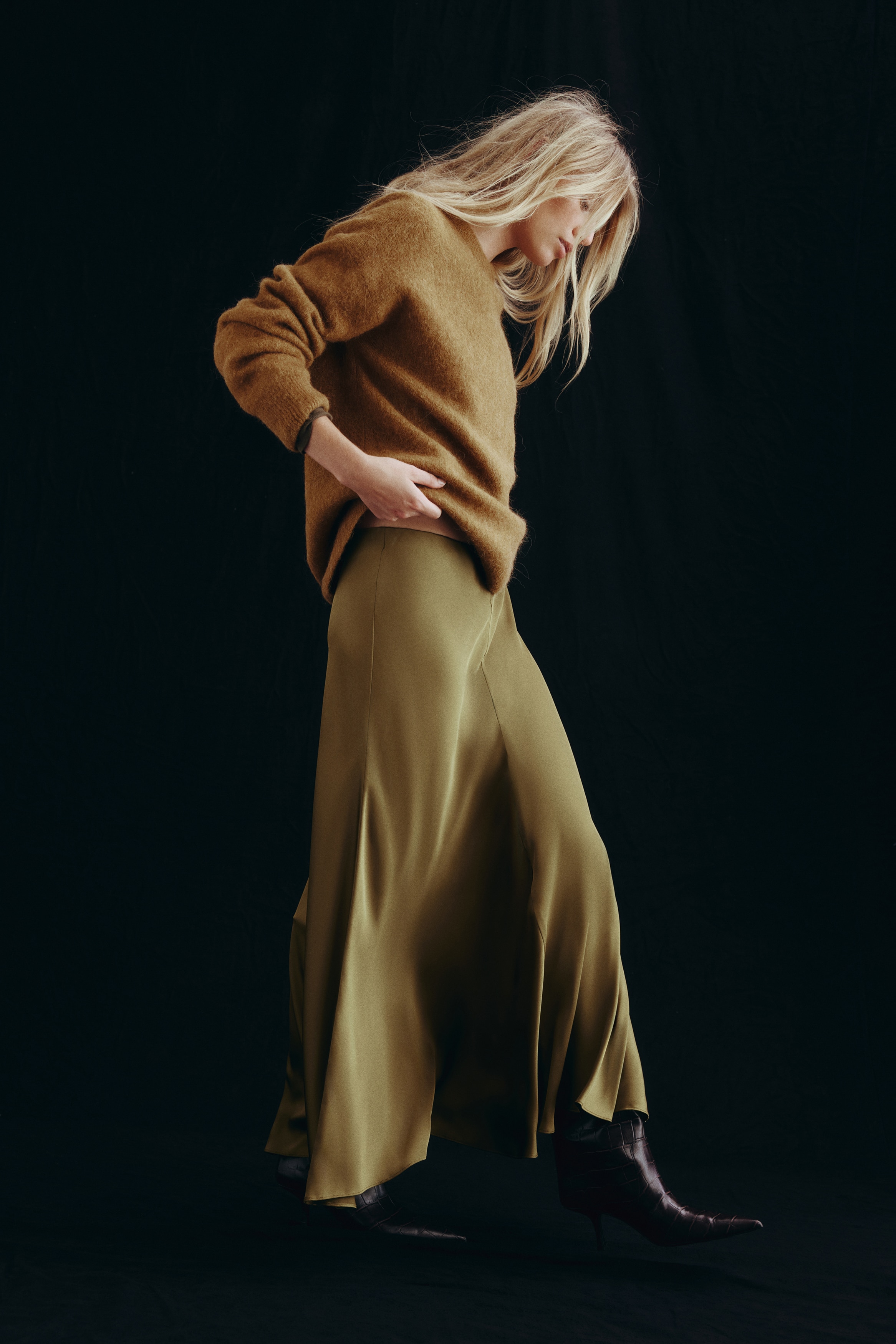 Σατέν μάξι φούστα - Λαδί/Μαύρο