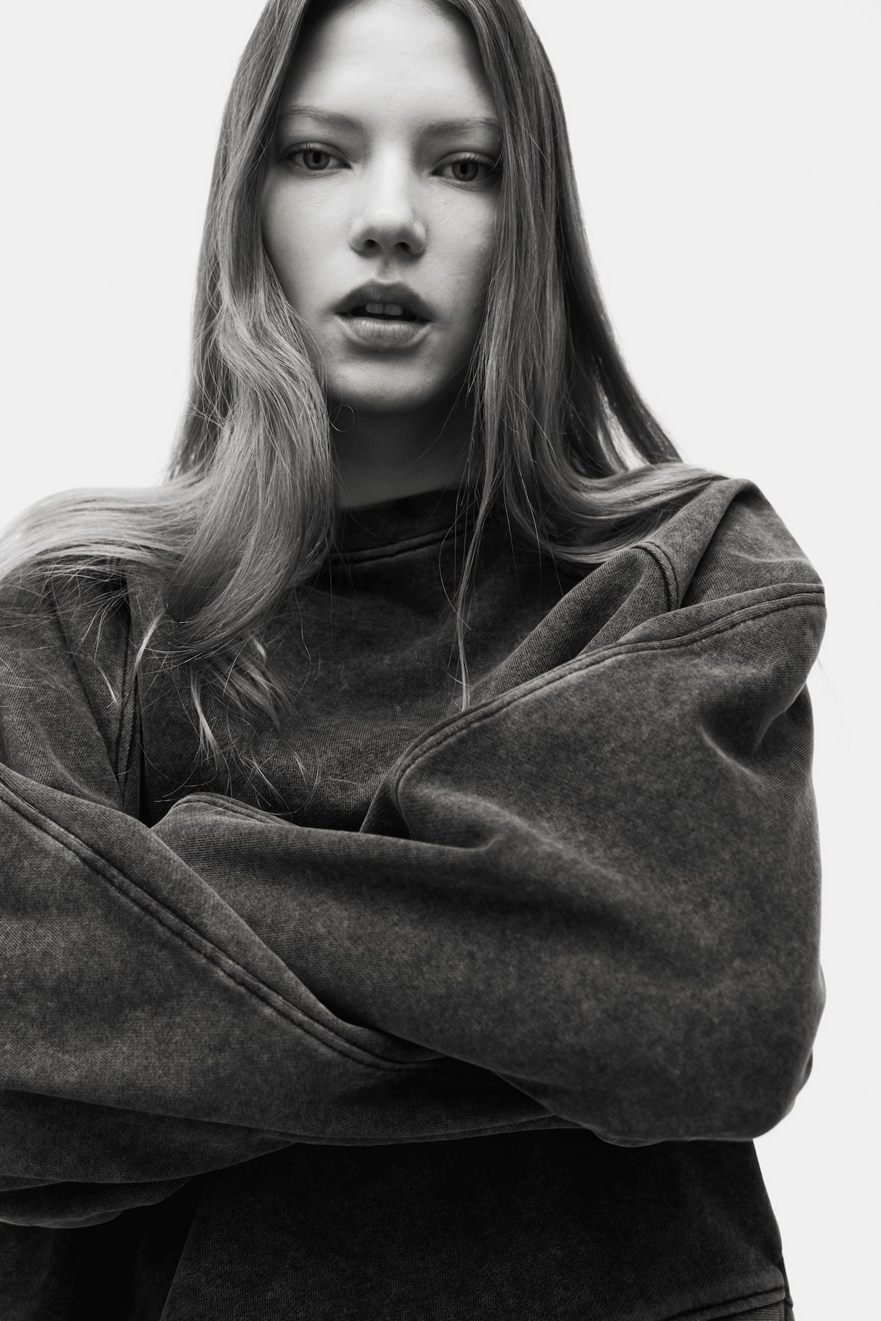 Women's Black/washed Washed-Look Sweatshirt H&M US
