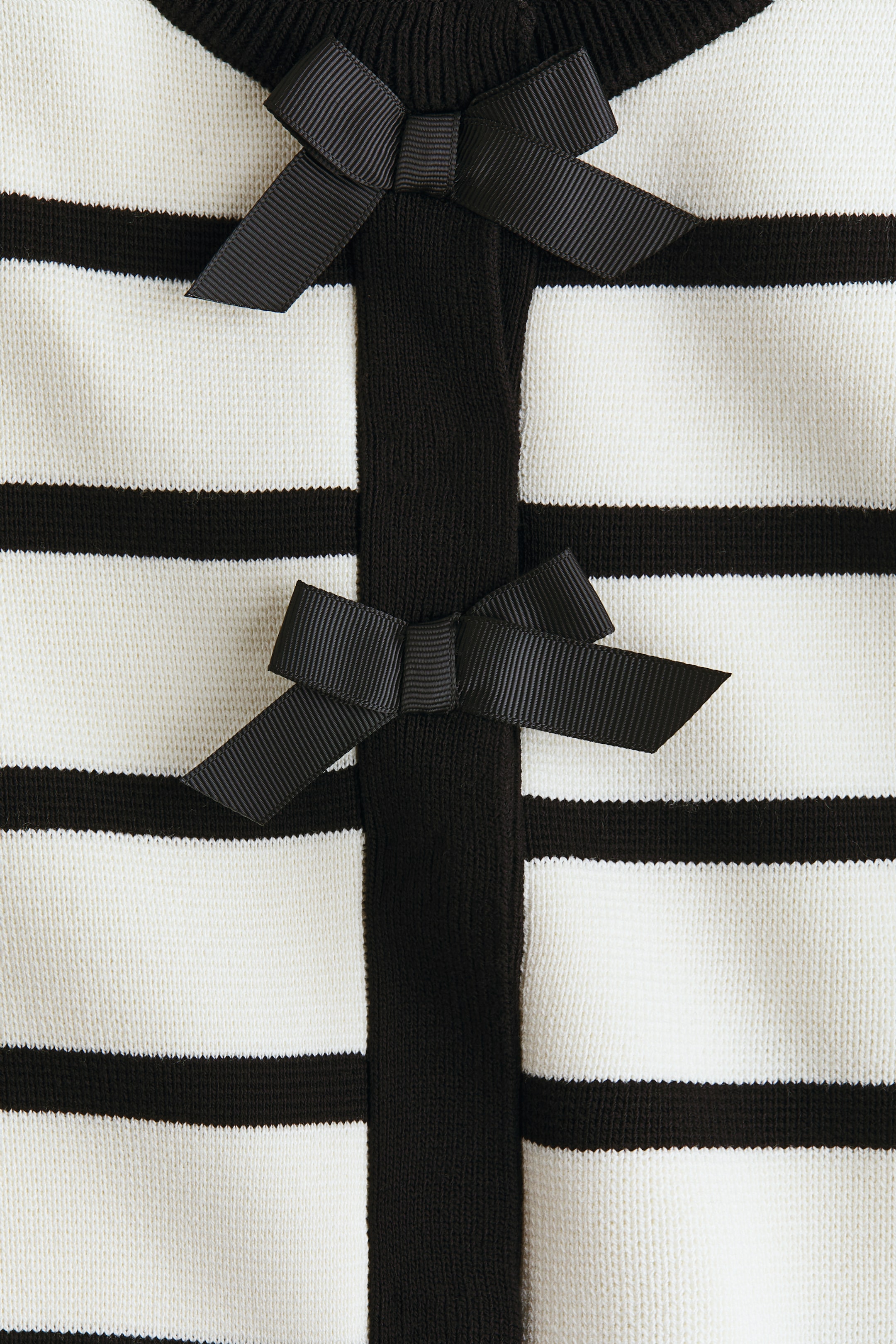 Ampliar la imagen: Cárdigan con moños - Blanco/Rayas negras - Kids | H&M MX 5