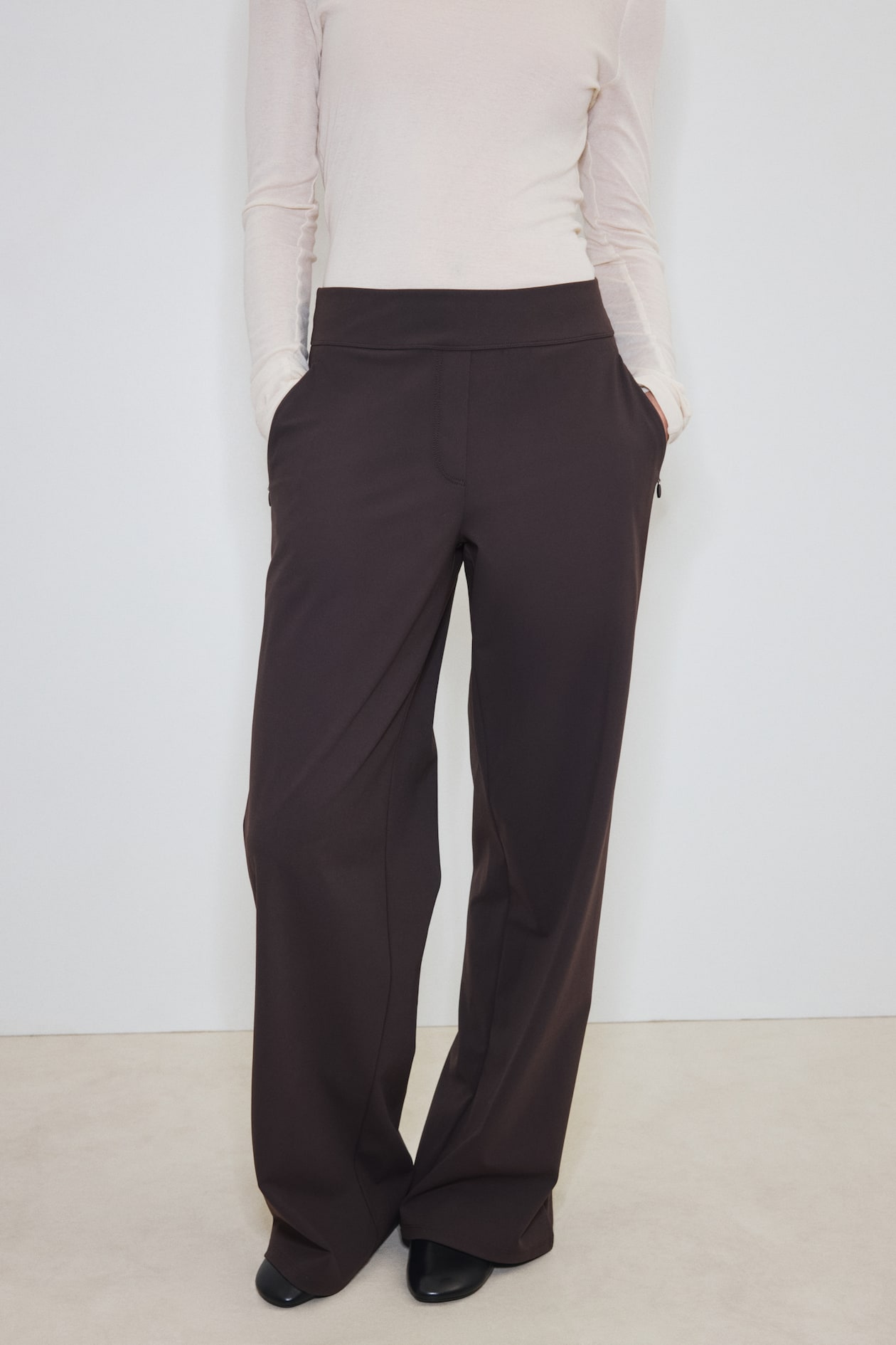 Four-Way Stretch Wide-Cut Pants - image 3
