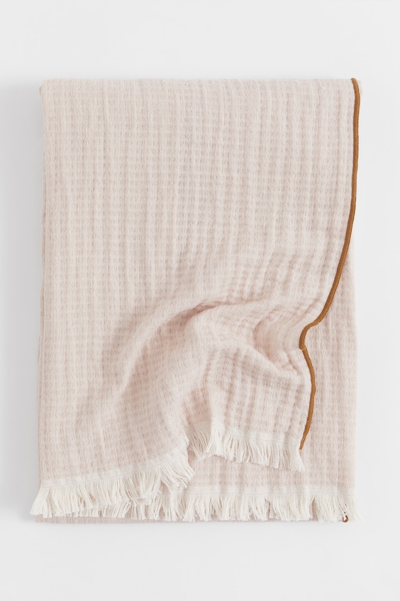 Crinkled blanket - Powder pink - Home All | H&M GB