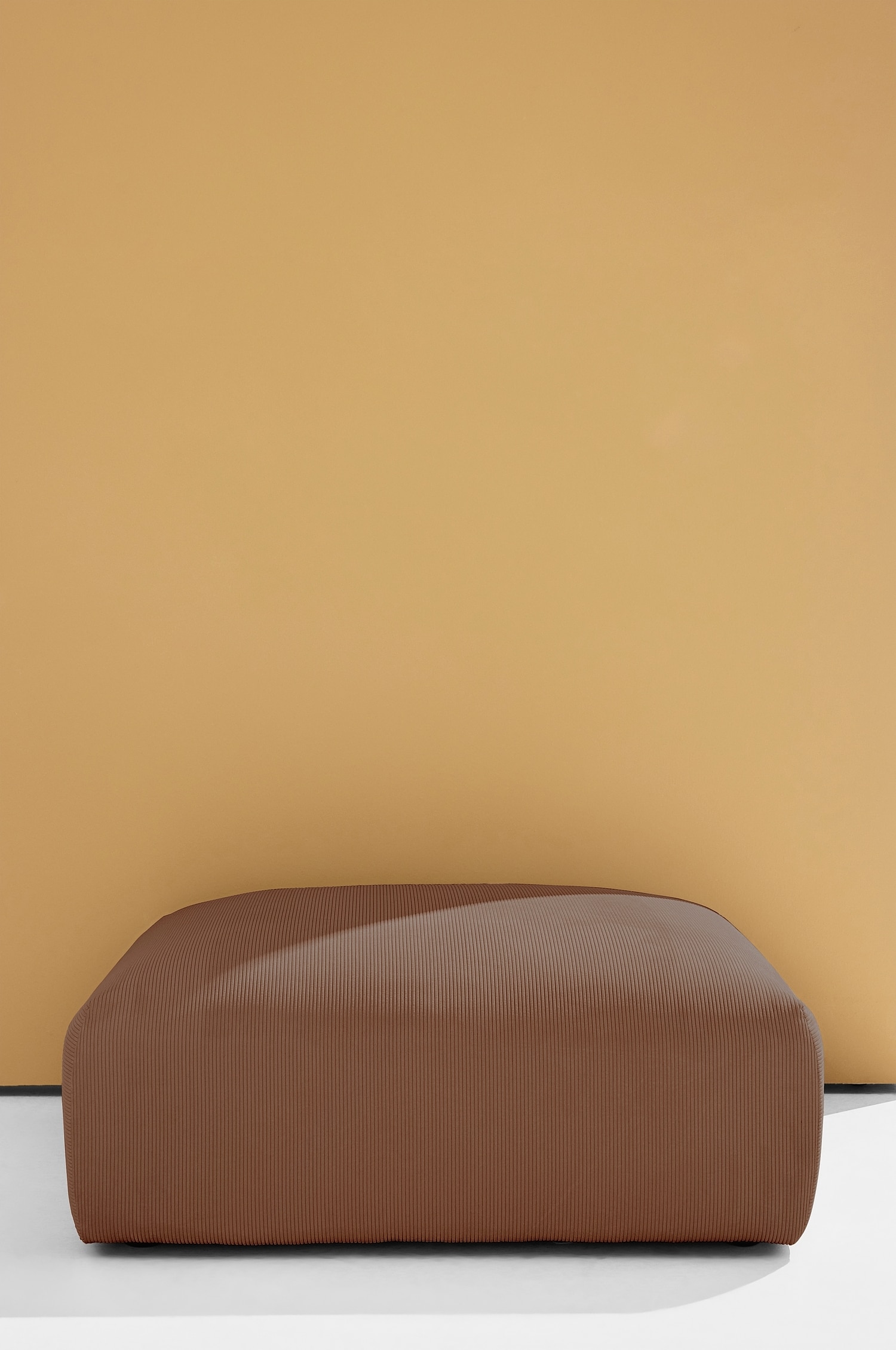 Wenju Puf - Brunt/Abrikosrosa/Offwhite