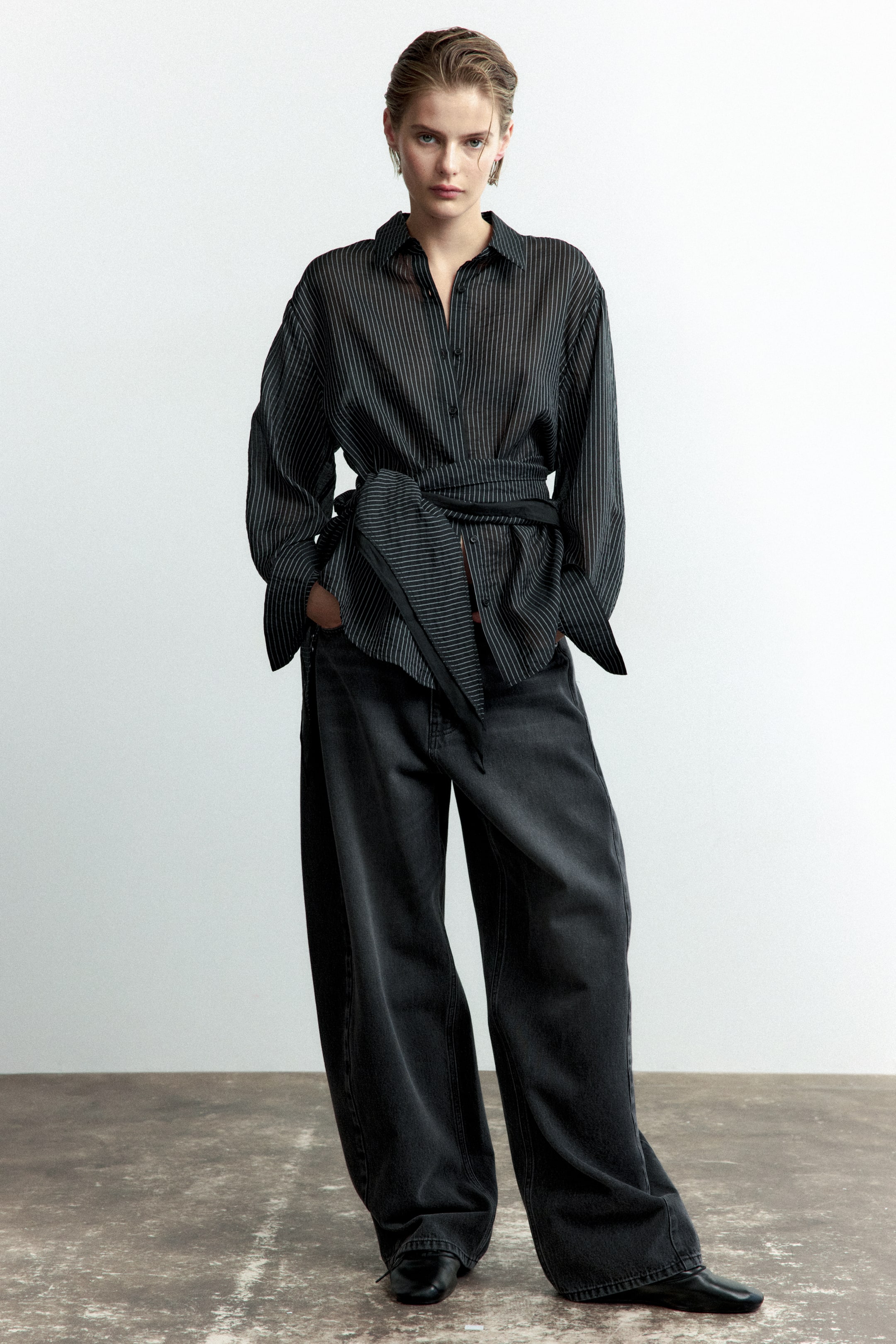 Barrel-Leg Regular-Waist Jeans