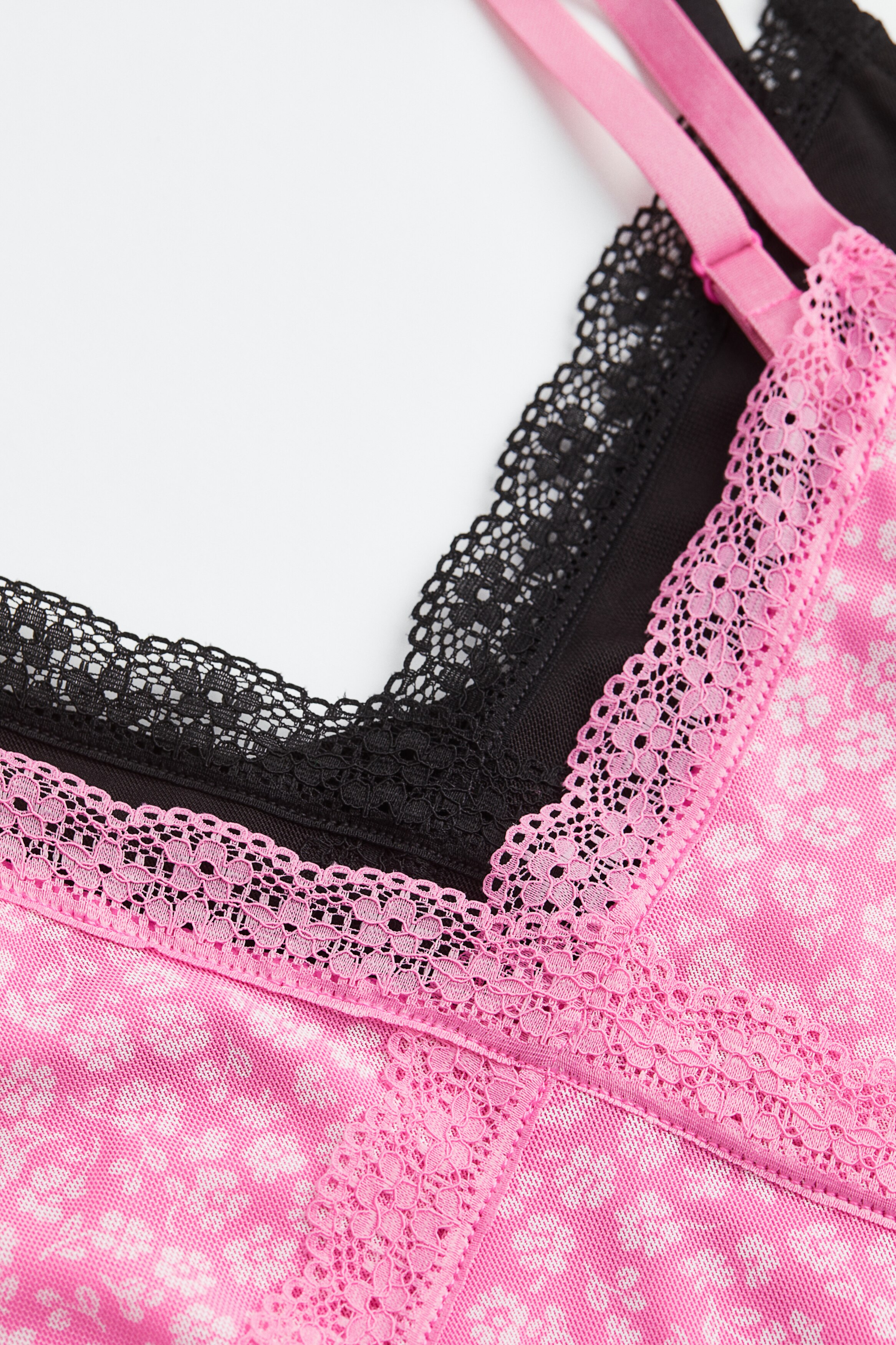 Women's Pink/Small flowers Lace-trimmed mesh dress | H&M