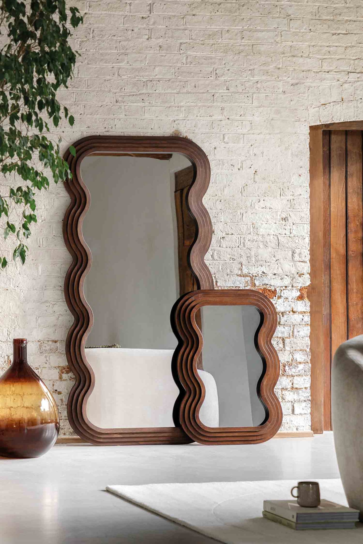 Small Wavy Wooden Mirror-Brown - 3