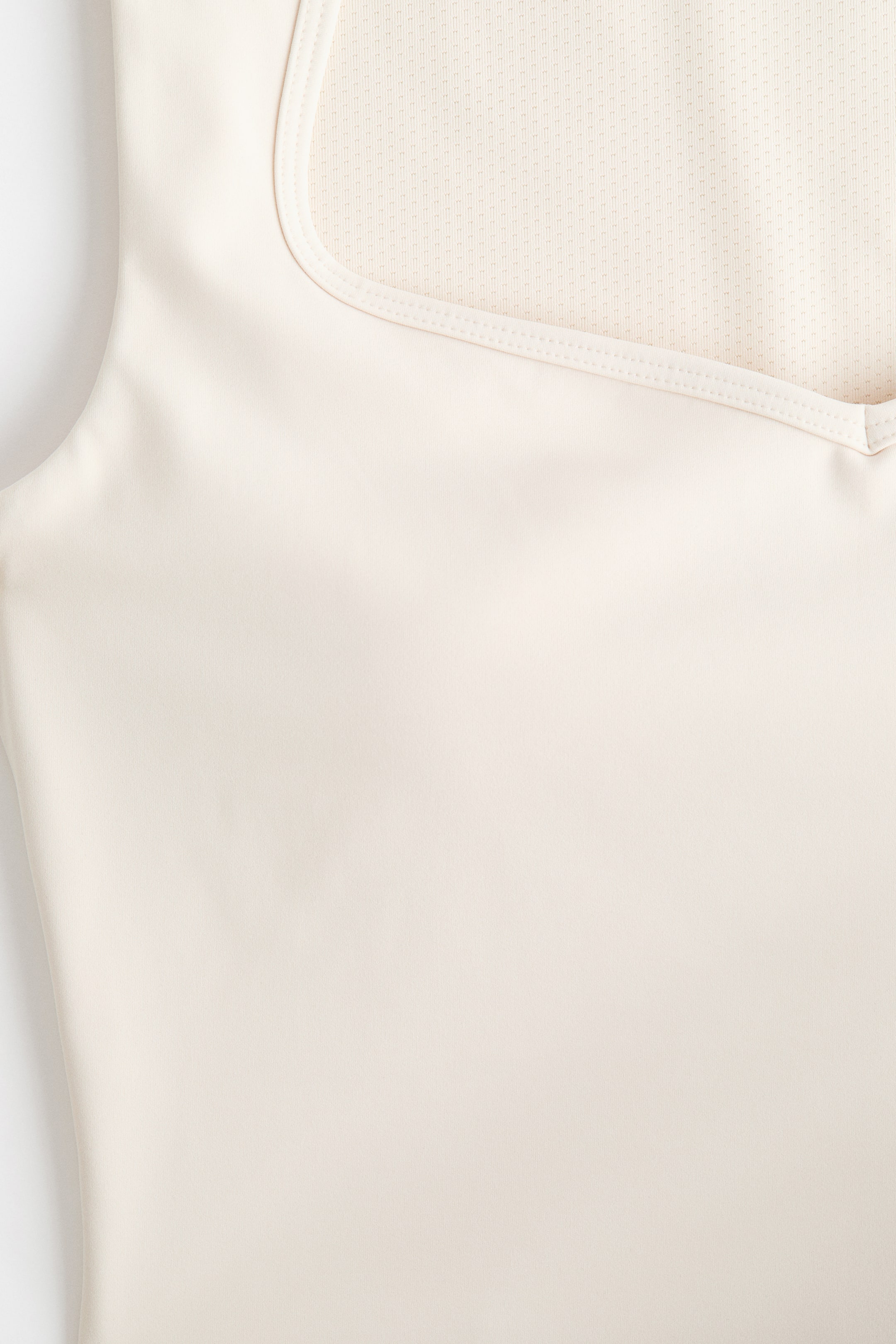 Sports Tank Top with SculptMove™