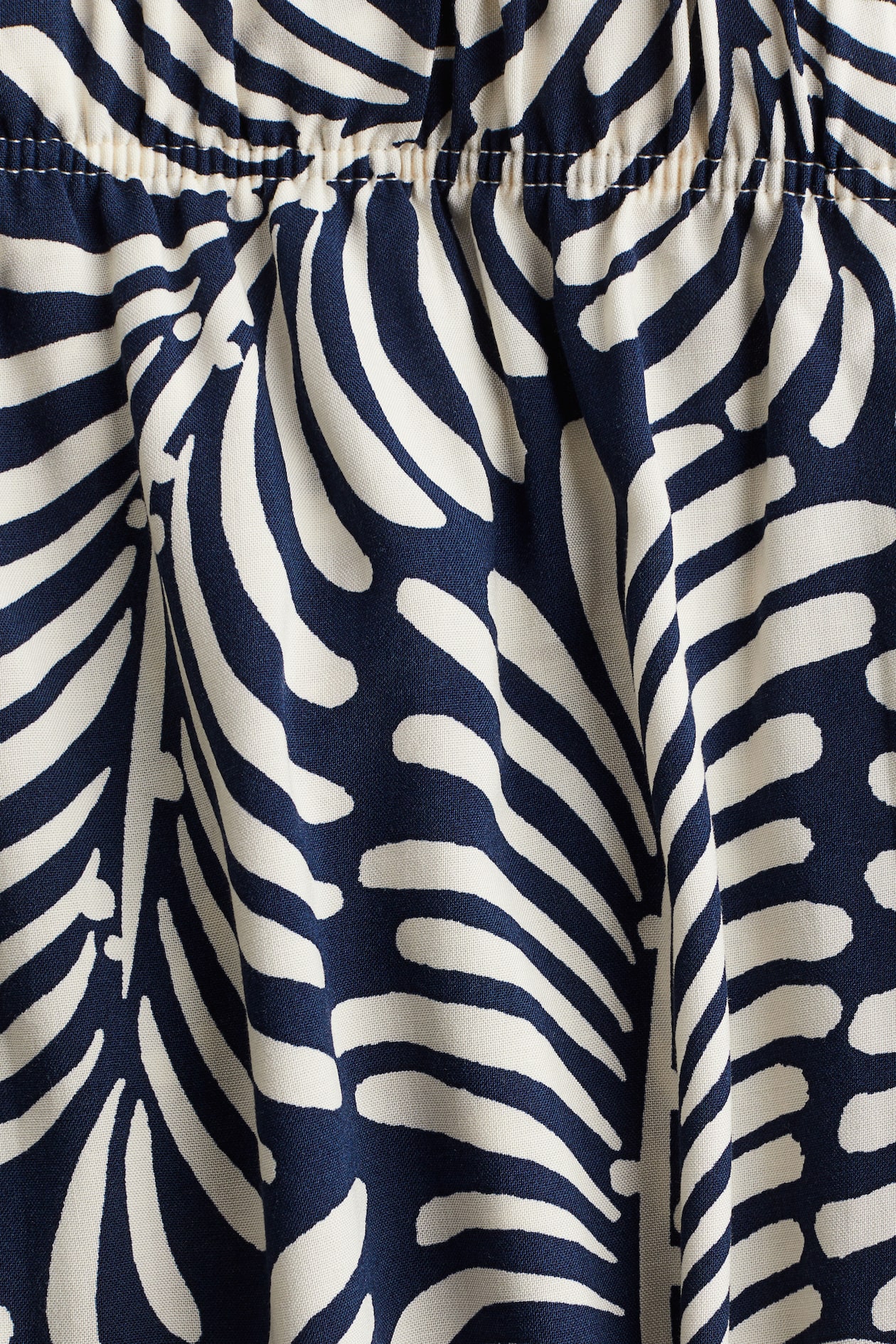 Cropped Pull-On Pants - image 3