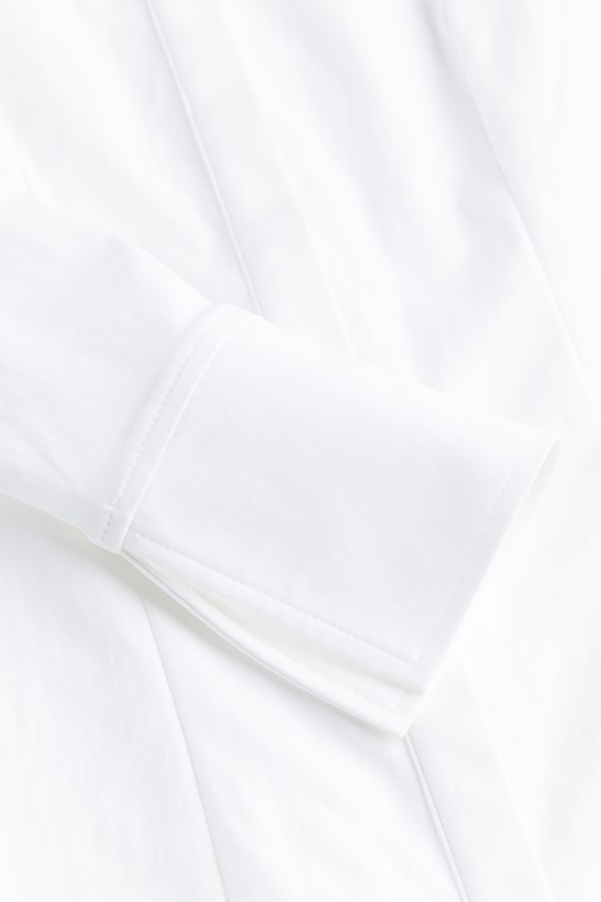 Skjorte med markeret talje - Hvid/Marineblå/Nålestribet - 3