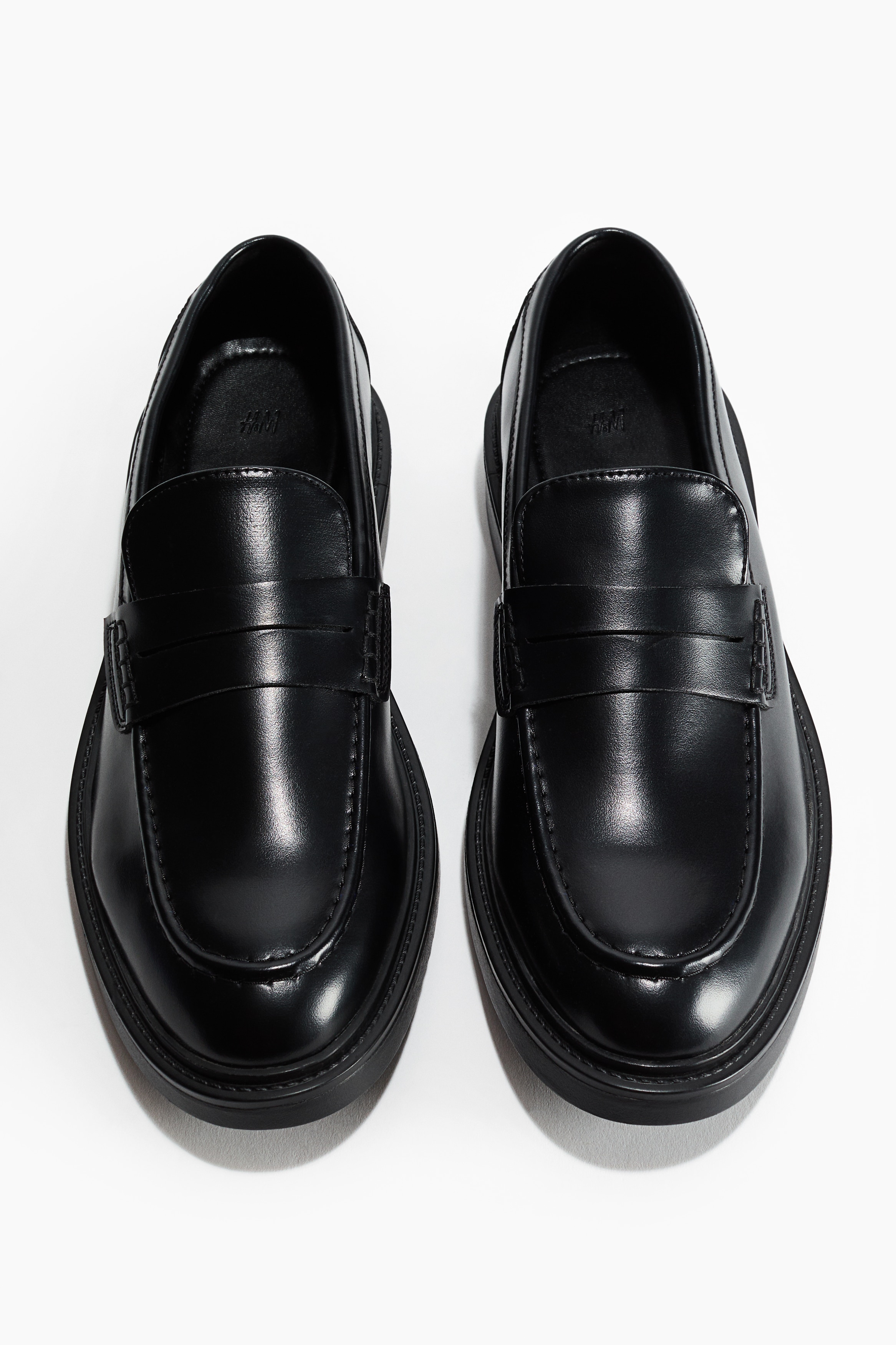 Moccasin-seam loafers