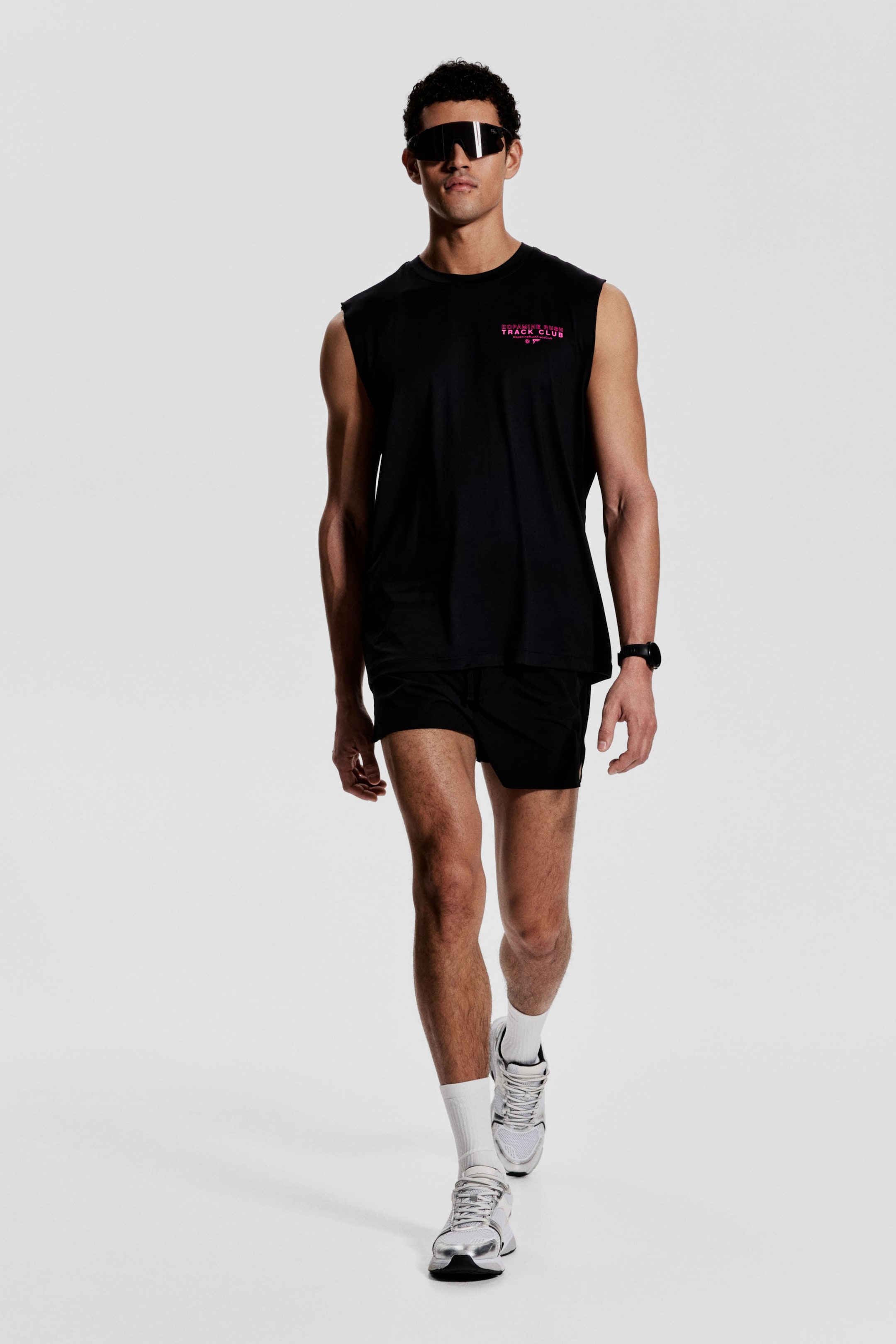 Loose-Fit Sports Tank Top with DryMove™