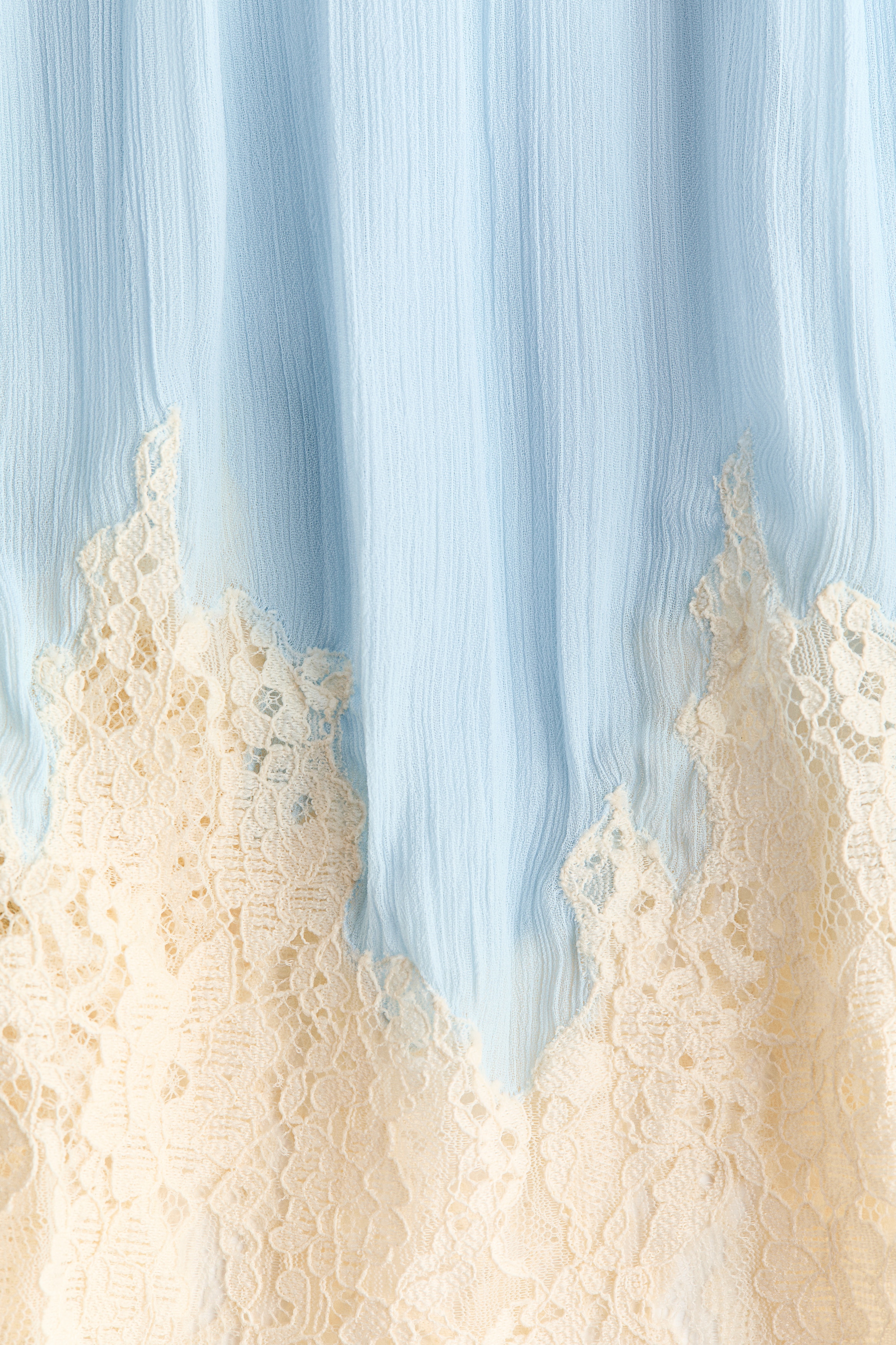 Ladies - Light Blue Lace-Trimmed Chiffon Strappy Dress - Size: L - H&M Ladies - Light Blue Lace-Trimmed Chiffon Strappy Dress - Size: L - H&M