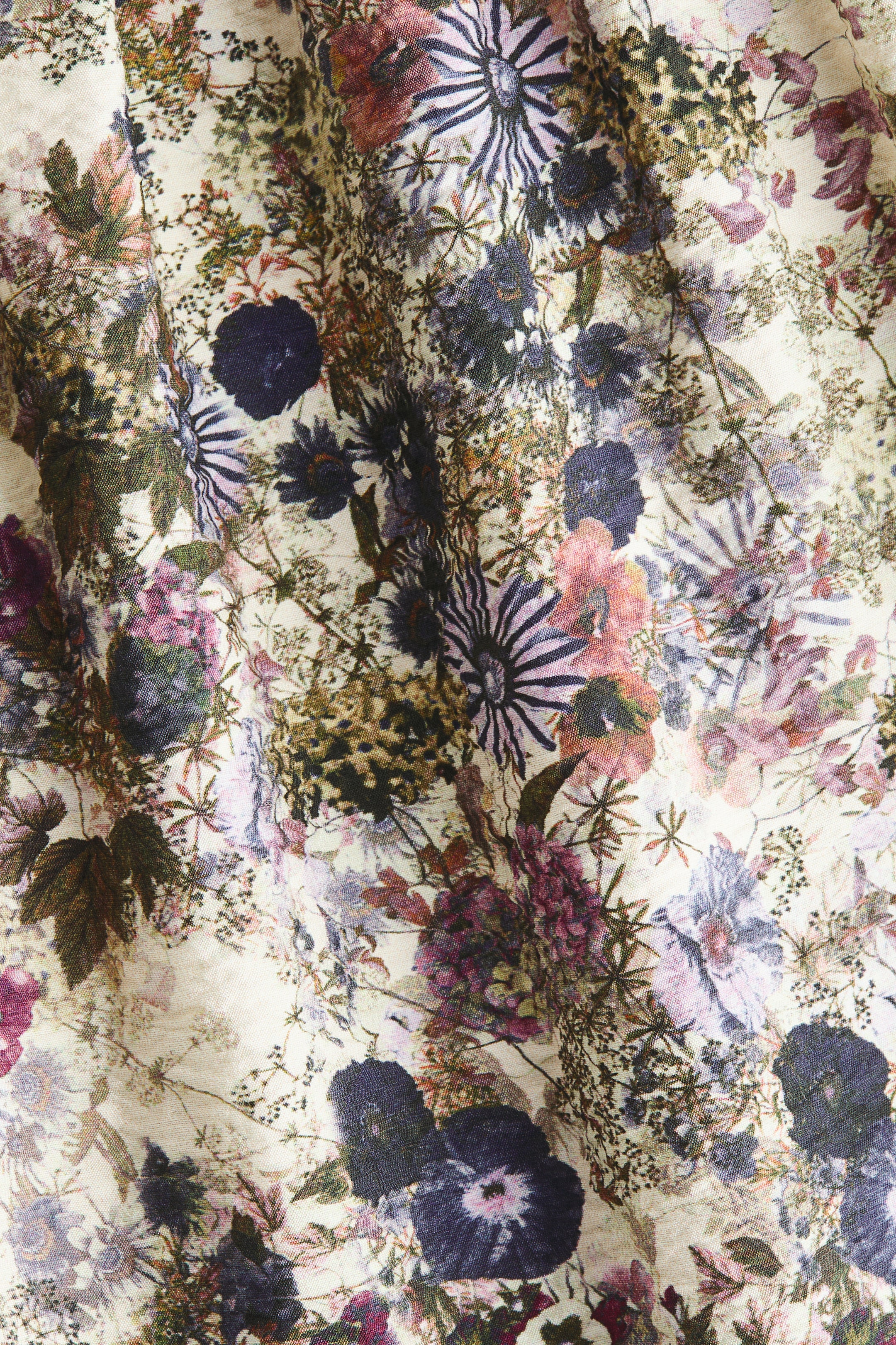 View larger image: Smocked dress - Light beige/Floral - Ladies | H&M 5