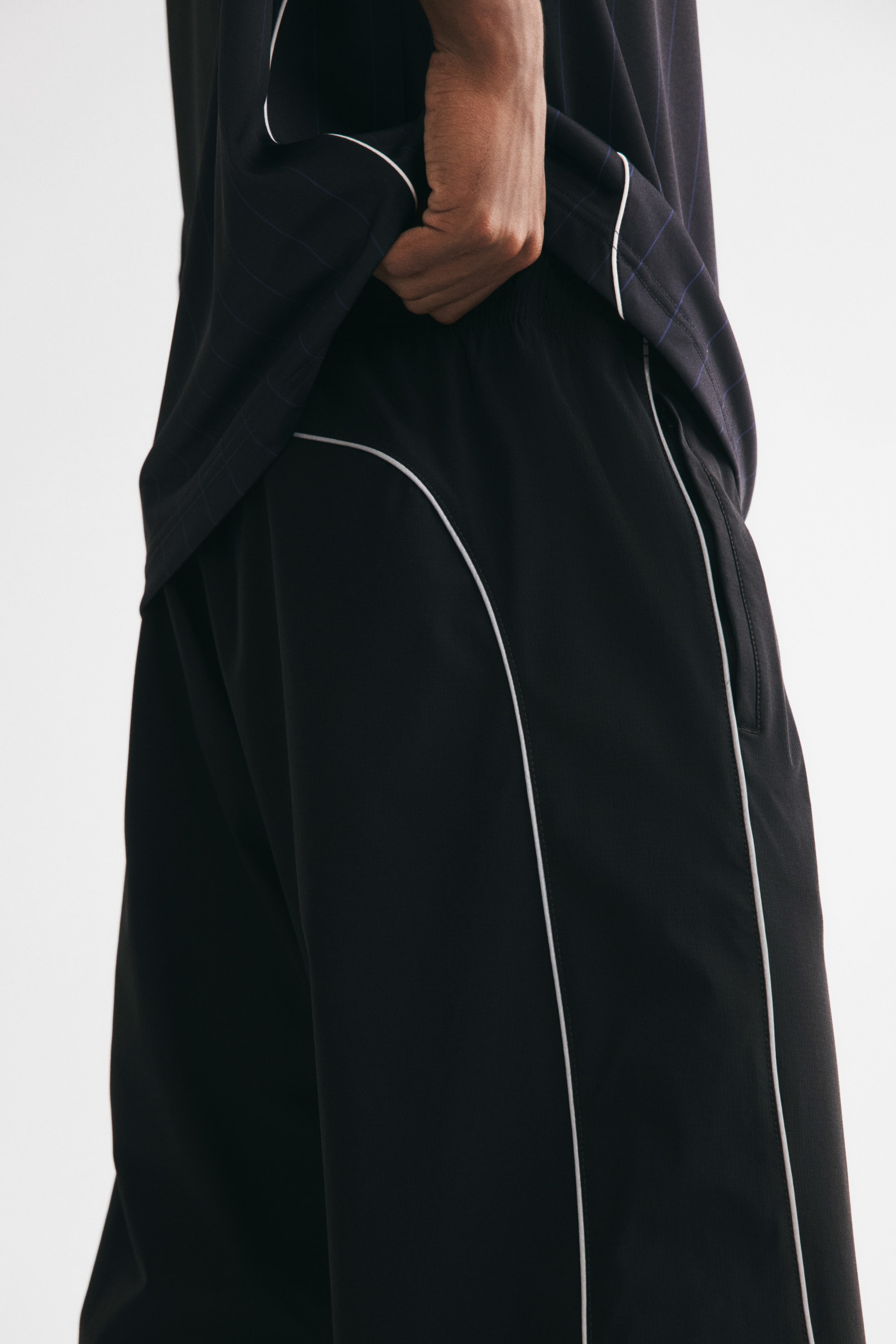 Мужские брюки H&M Relaxed-Fit Track Pants — фото 5