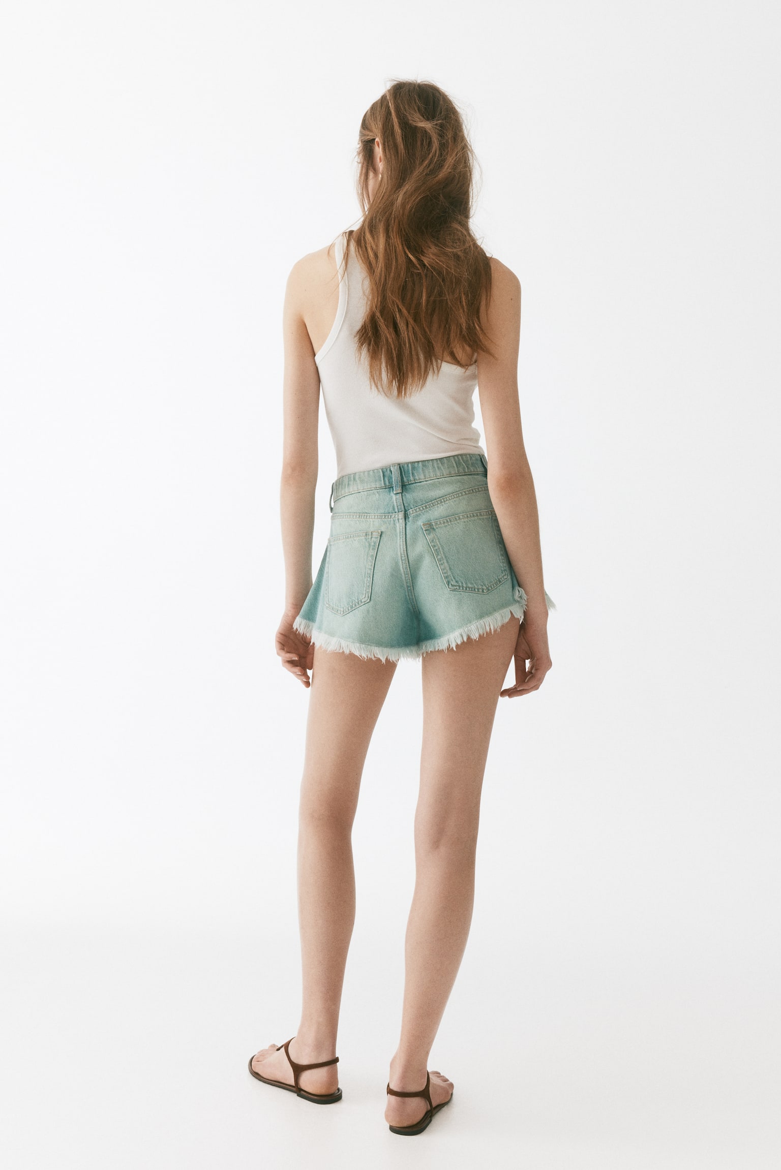 Frayed denim shorts - 6