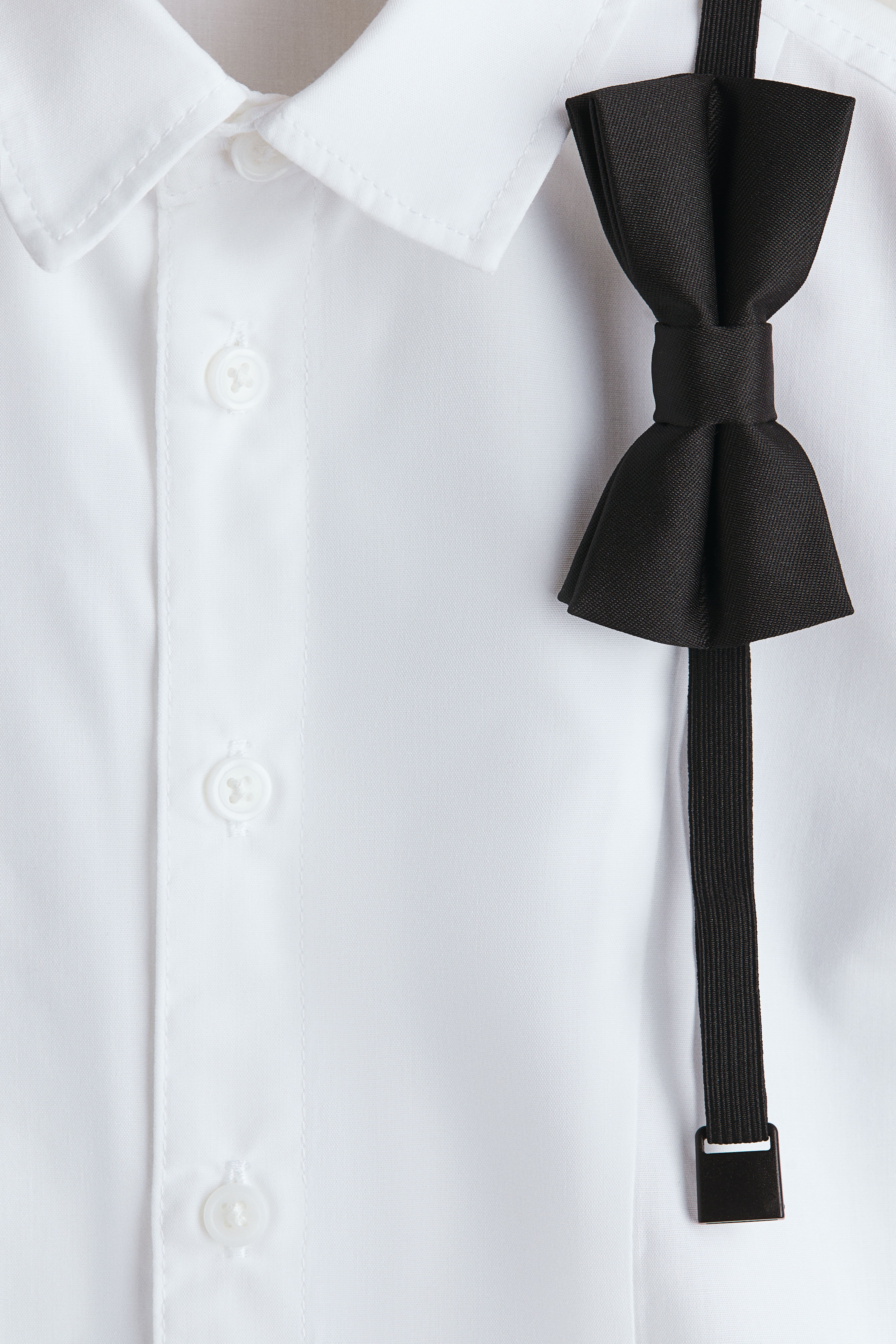 2-Piece Tuxedo Shirt and Bow Tie Set