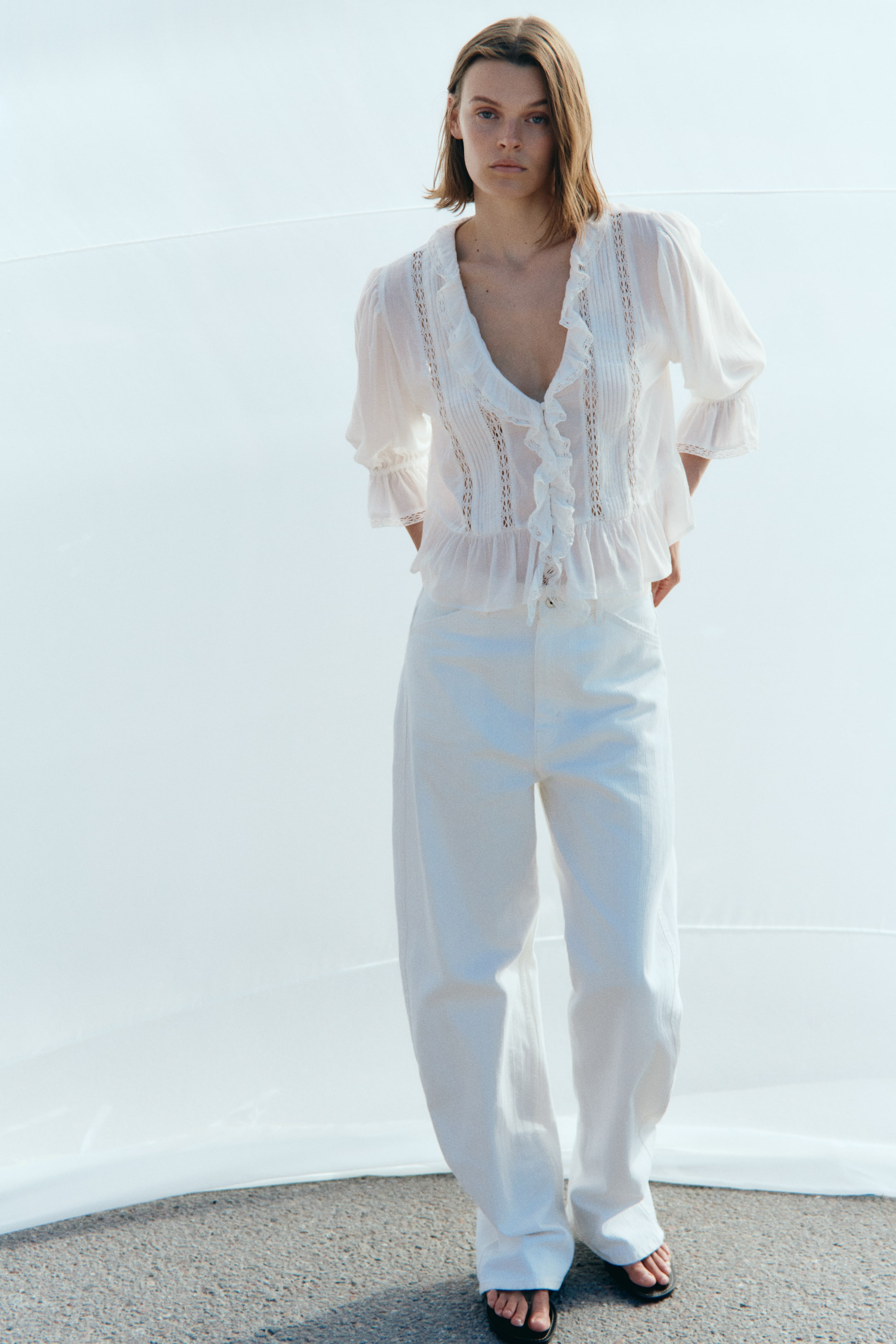 Agrandir l'image: Blouse avec dentelle - Blanc - FEMME | H&M FR 1