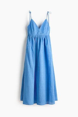 Klänning med broderie anglaise och knytaxelband