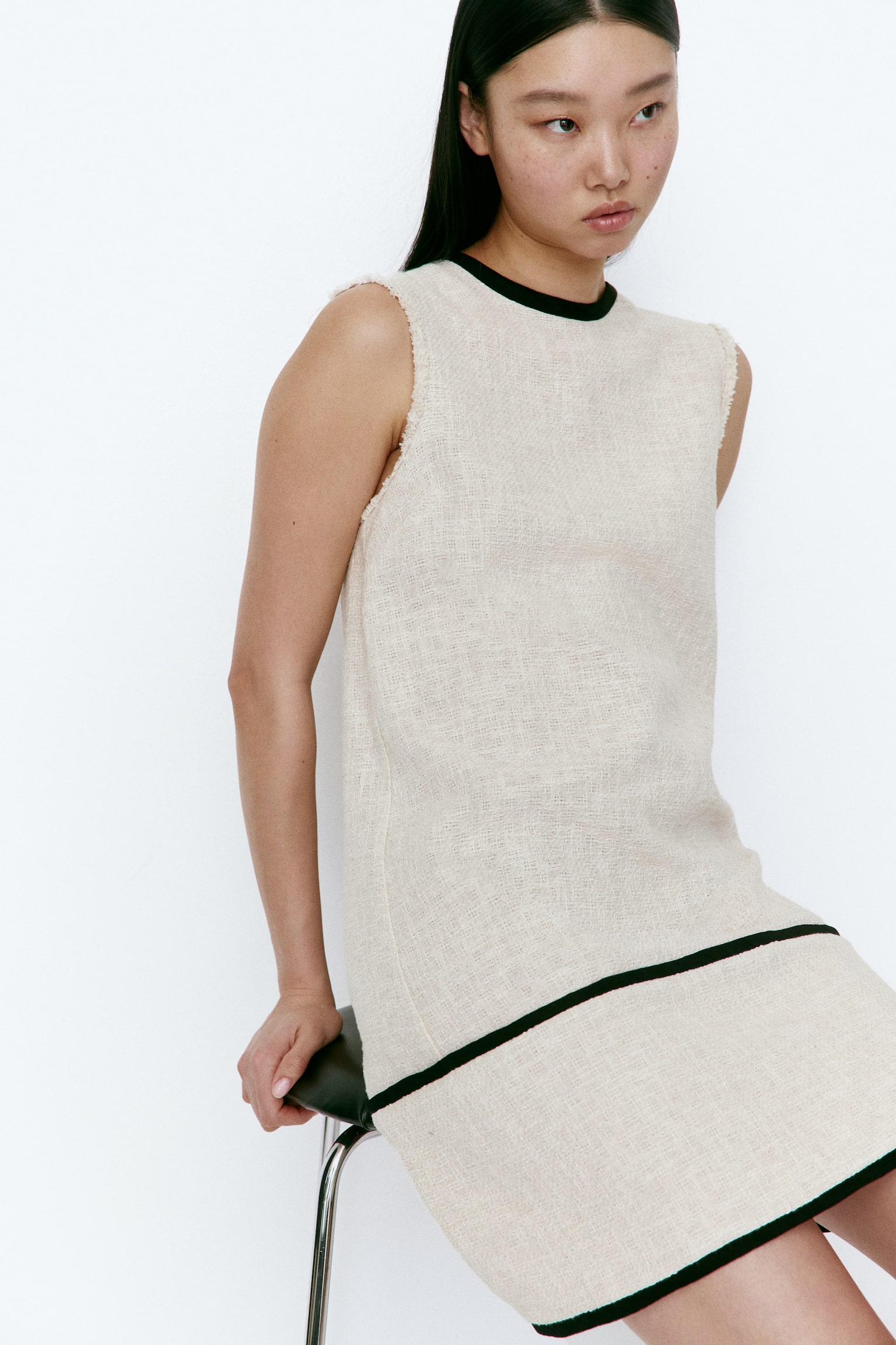 Linen-blend shift dress - Light beige/Black - 5