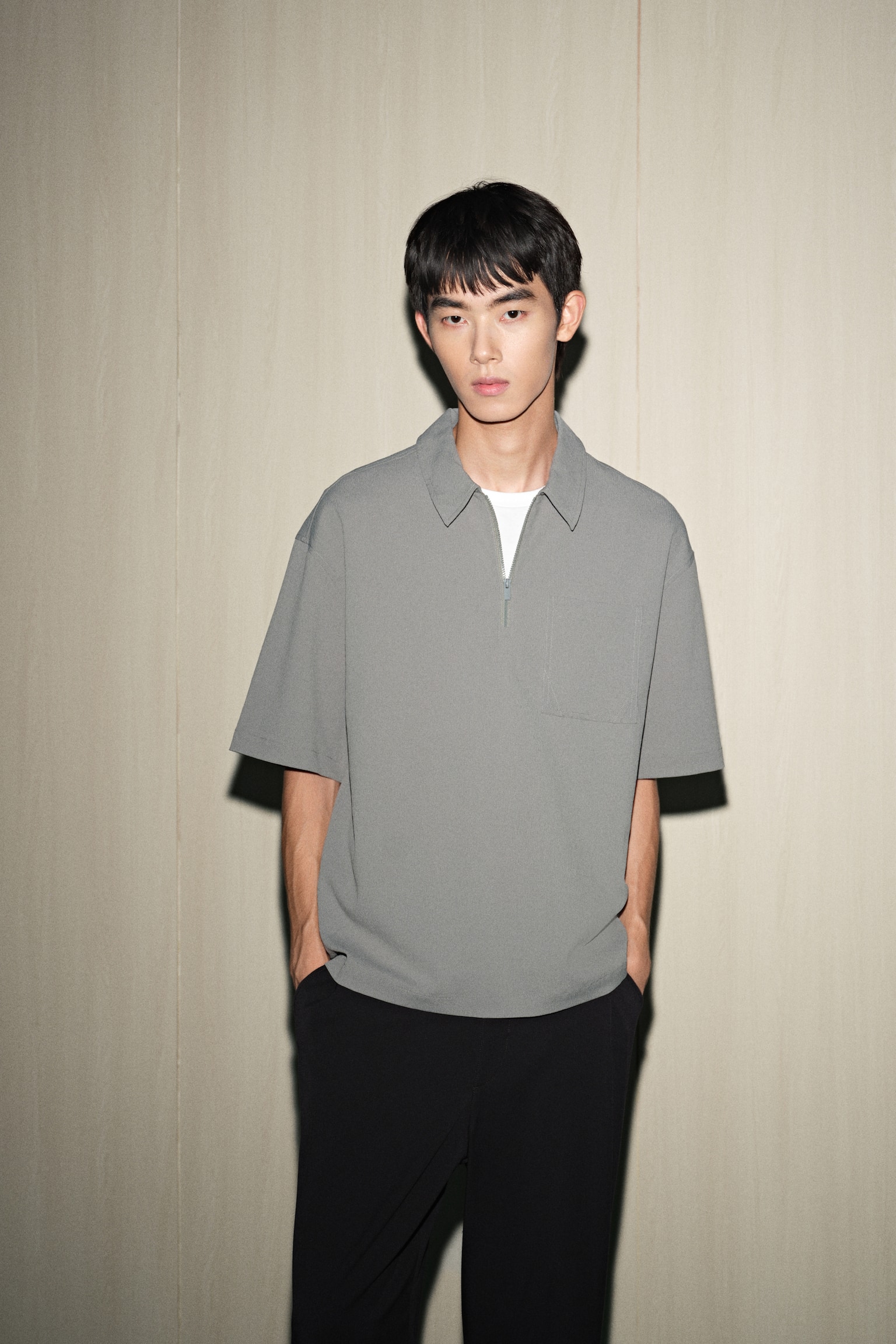 寬鬆剪裁褶縐拉鍊Polo衫 - 鼠尾草綠/Black/米色 - 7