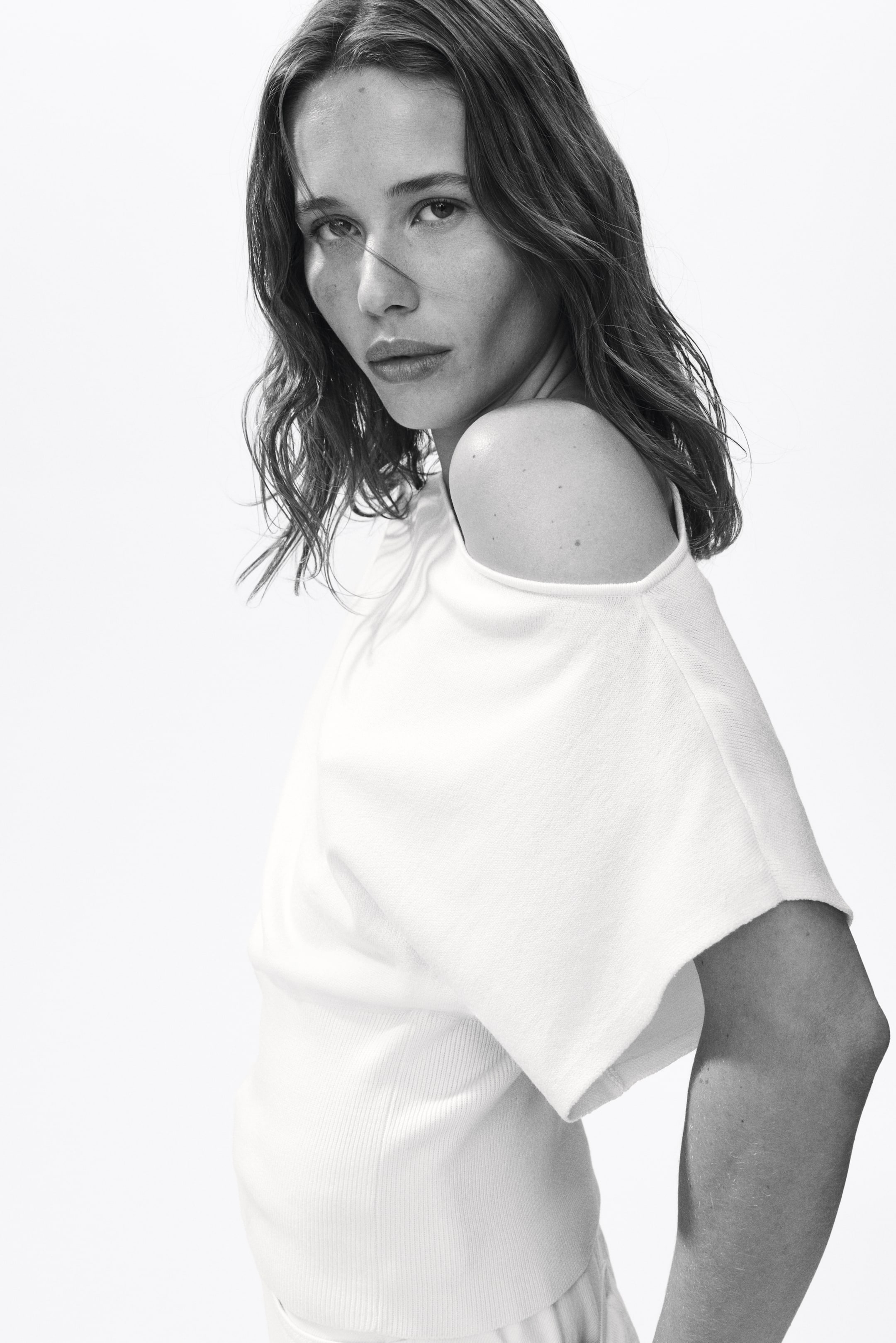 Fine-Knit One-Shoulder Top