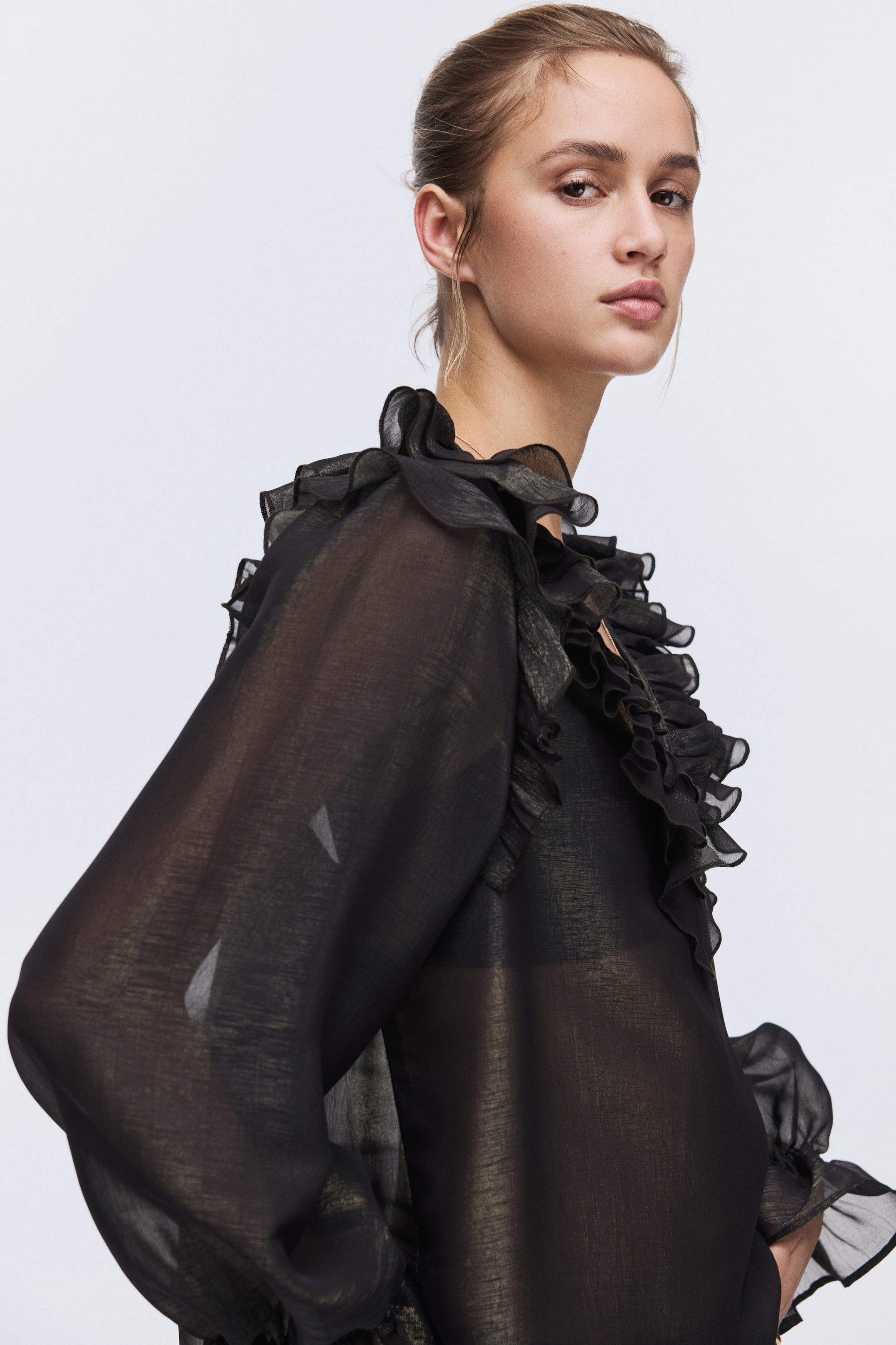 Ver imagen más grande: Frill-trimmed blouse - Negro - MUJER | H&M ES 3