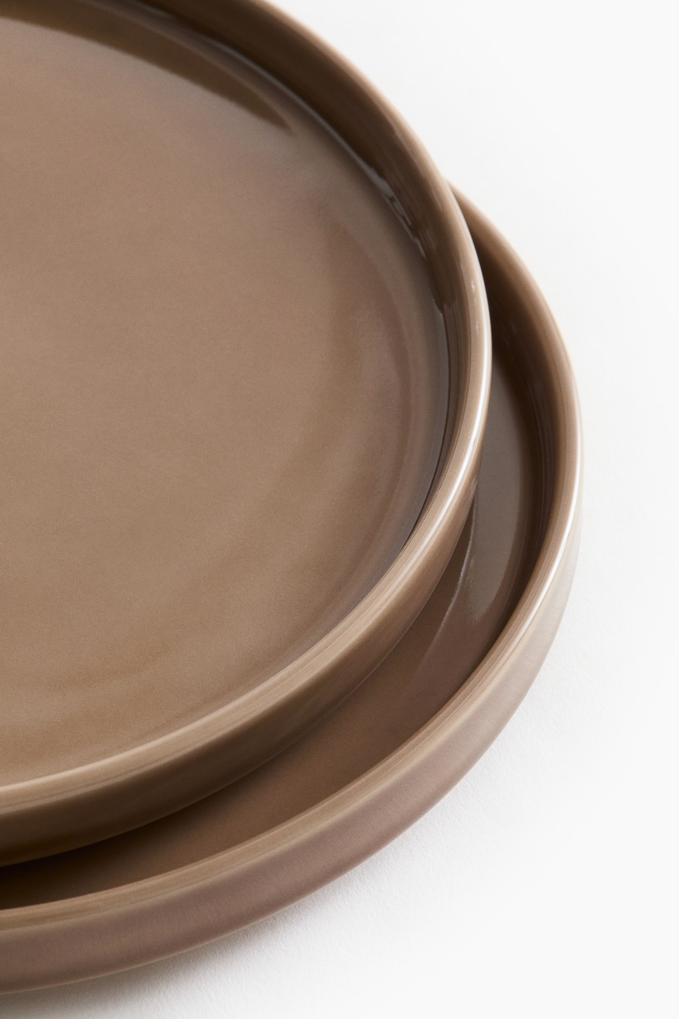 Ver imagen más grande: Pack de 2 platos medianos de gres - Marrón - HOME | H&M ES 4