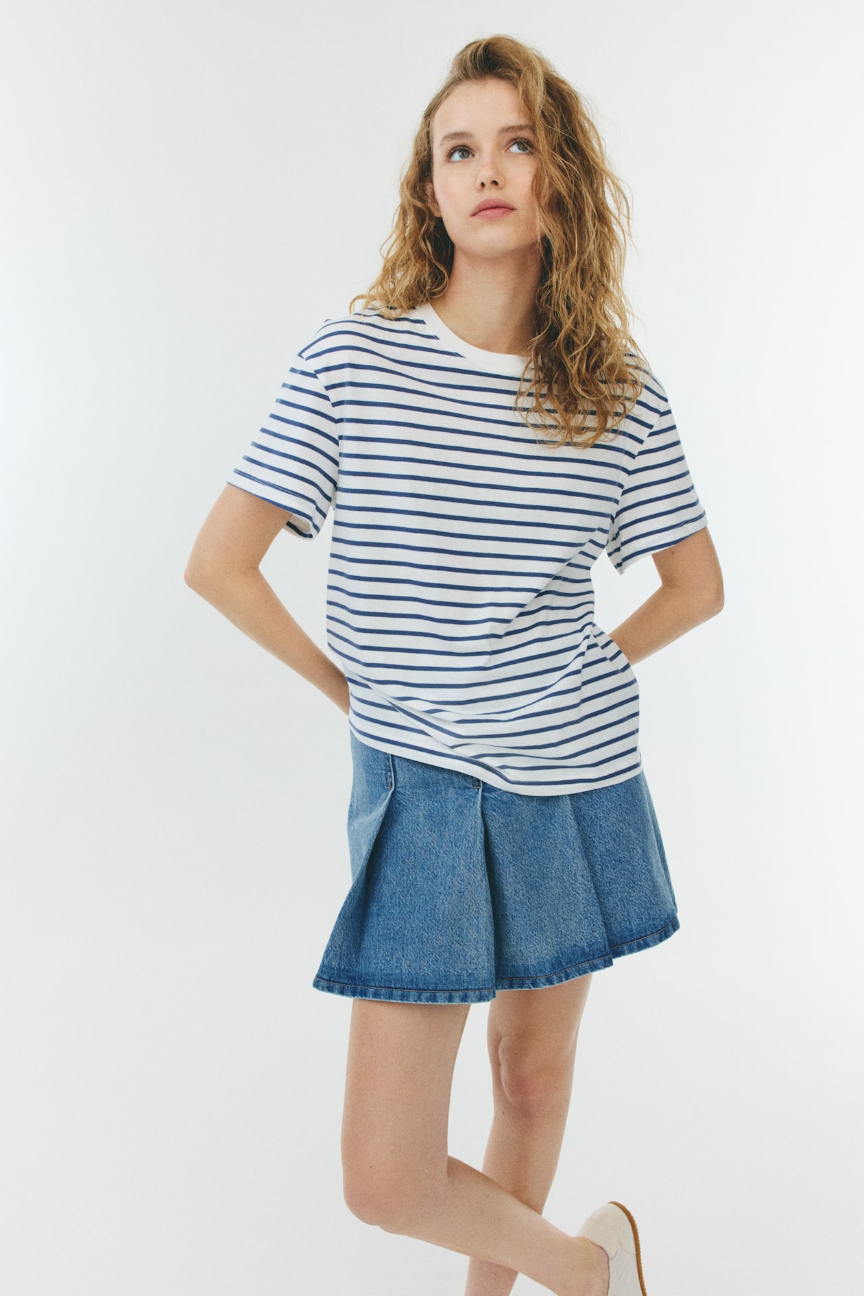 Loose-Fit T-Shirt - image 2