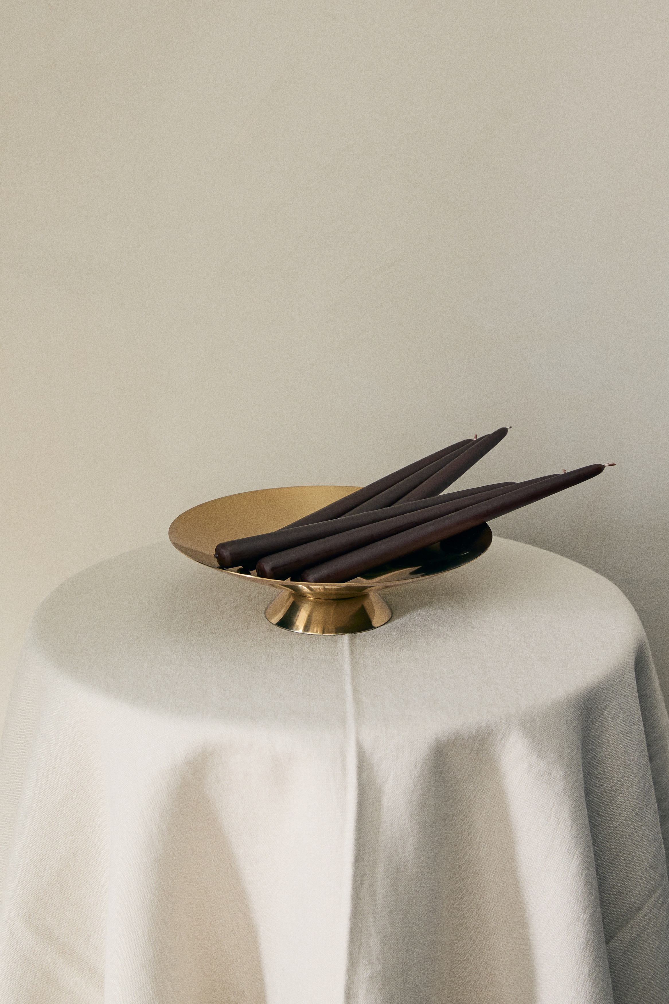 Ciotola grande con base - Dorato