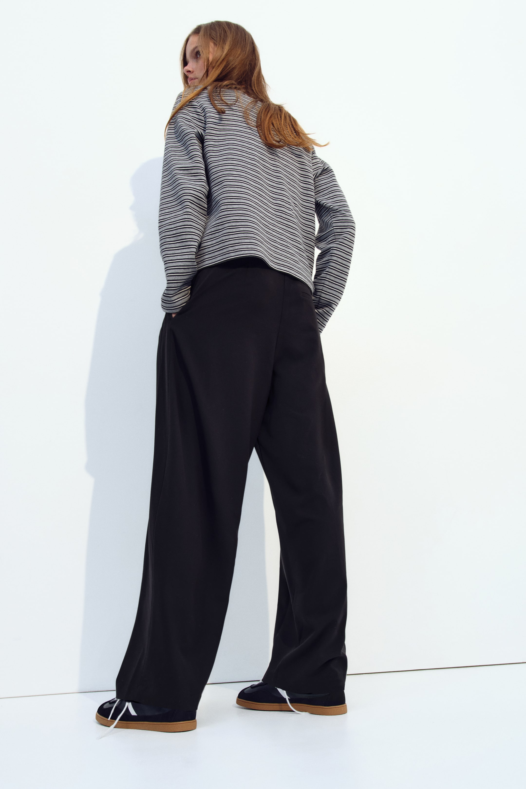 Pantalon jambes tonneau à pinces
