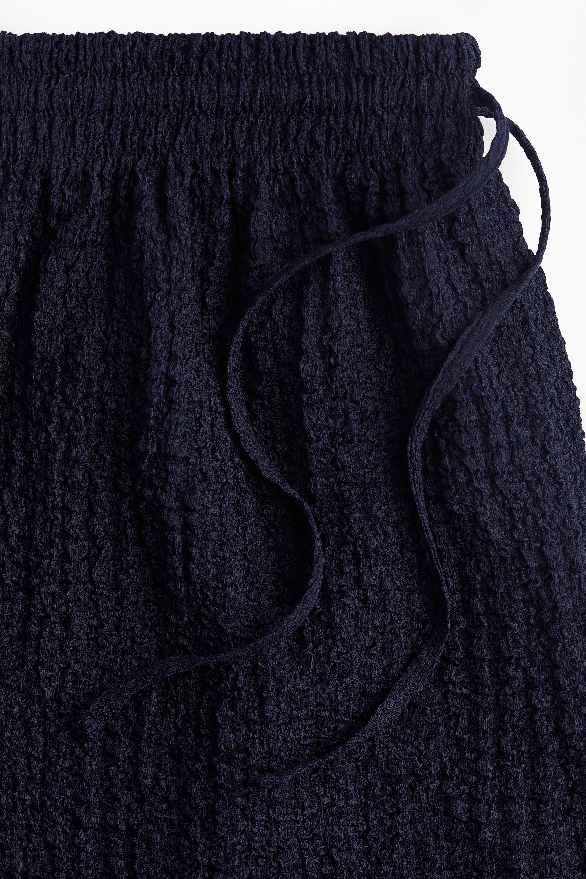 Crinkled drawstring shorts