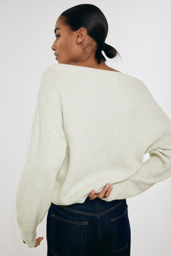 Boat-Neck Sweater - Light green melange - 3