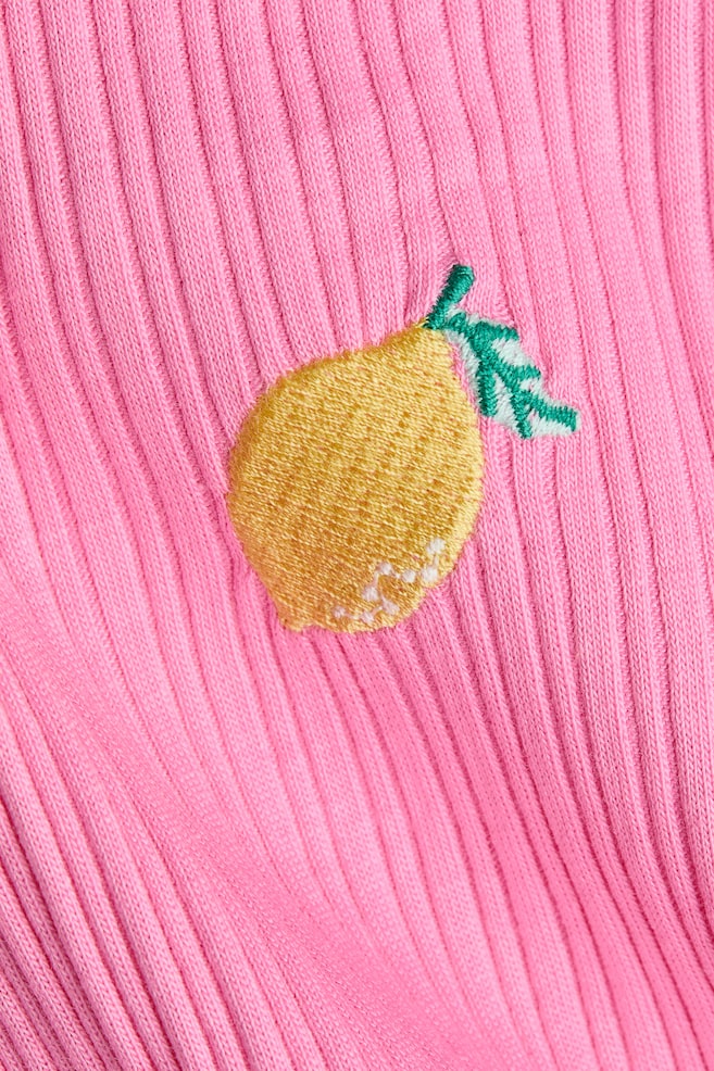 Trägerkleid mit Stickdetail-Schockrosa - 2