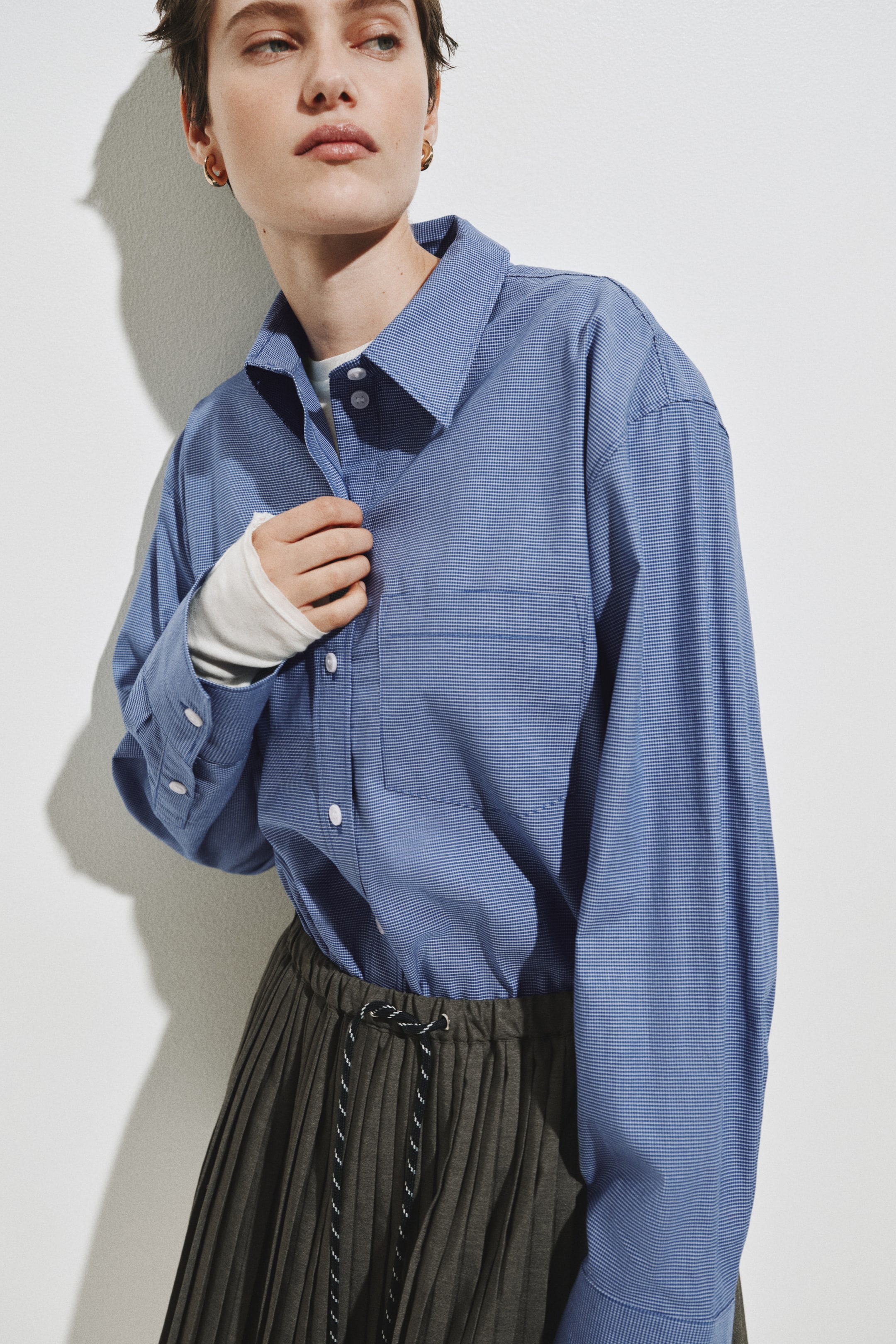Женские рубашки H&M Oversized Cotton Poplin Shirt — фото 6