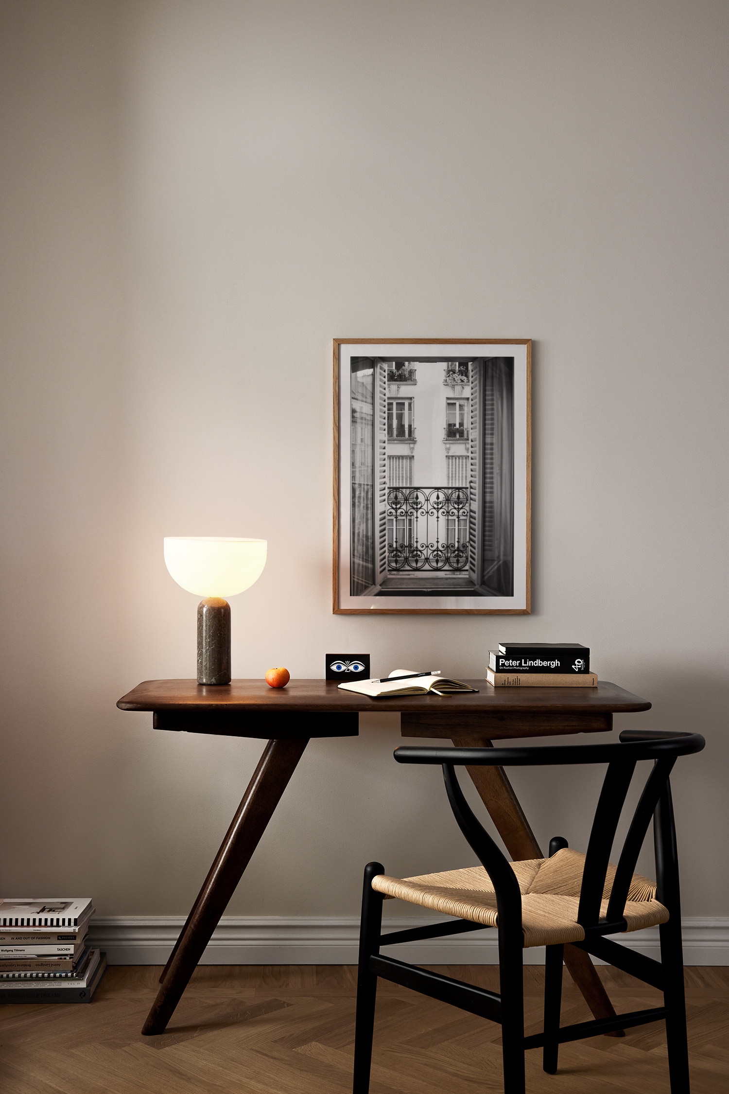 Parisian Home Poster - Svartvit