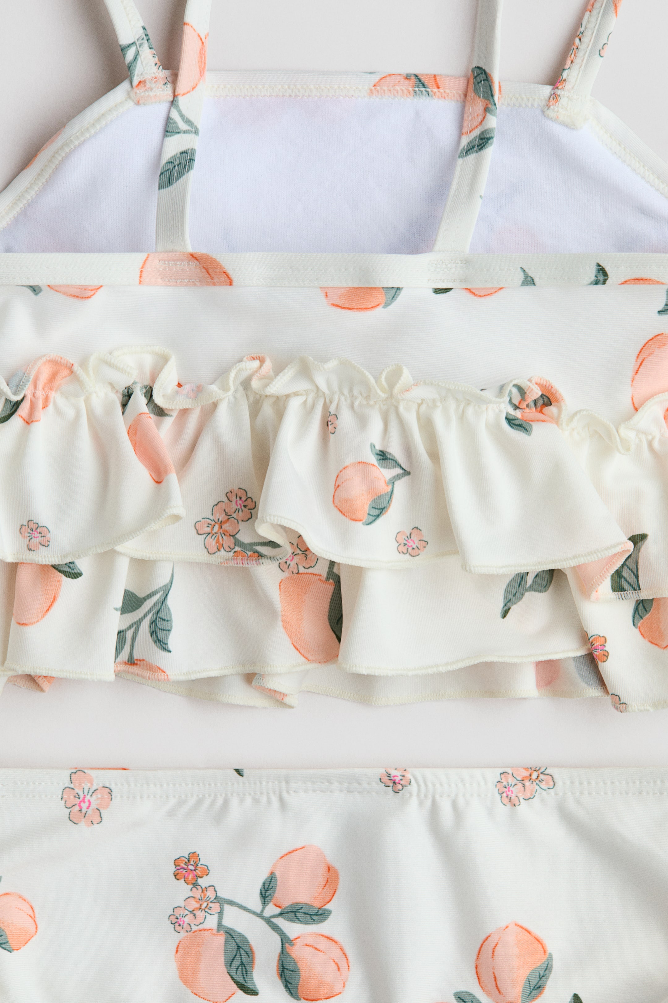 Grotere afbeelding bekijken: Bikini met volants - Wit/perziken - KINDEREN | H&M NL 2