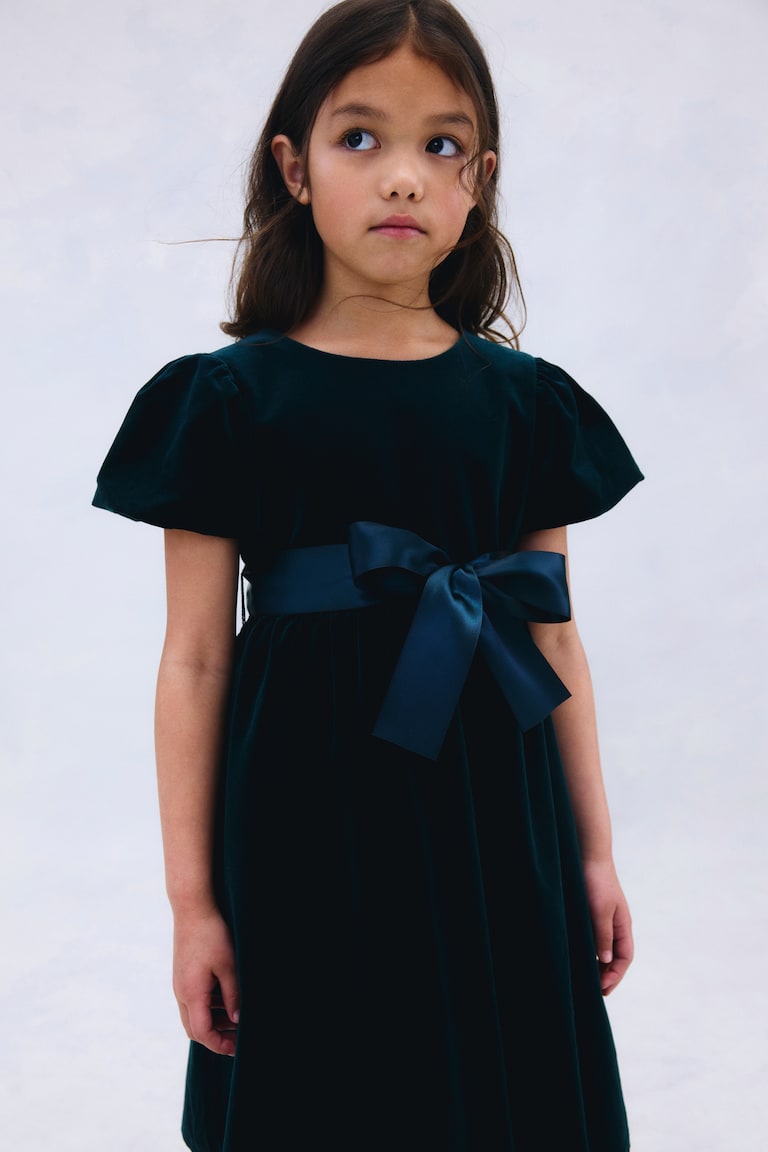 Fluwelen jurk Donkergroen KINDEREN H&M NL