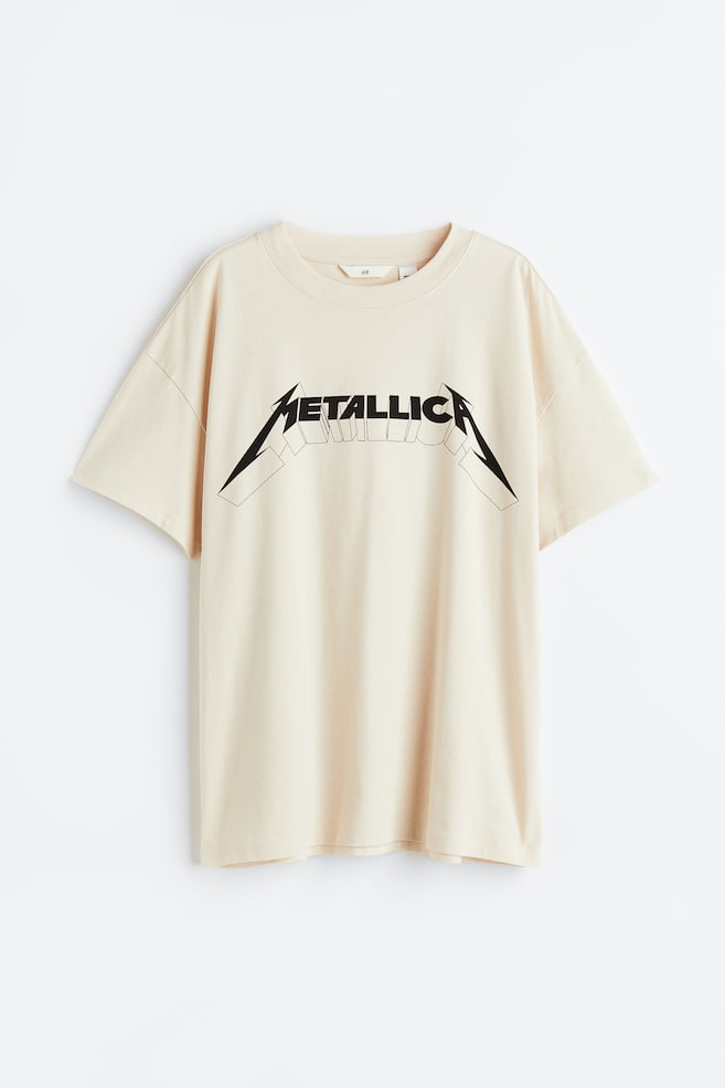 Oversized t-shirt med tryck - Ljusbeige/Metallica/Crèmevit/Harvard/Ljusbeige/Metallica/Mörkgrå/UCLA/dc/dc/dc/dc/dc/dc/dc/dc/dc/dc/dc/dc/dc/dc/dc/dc/dc/dc - 2