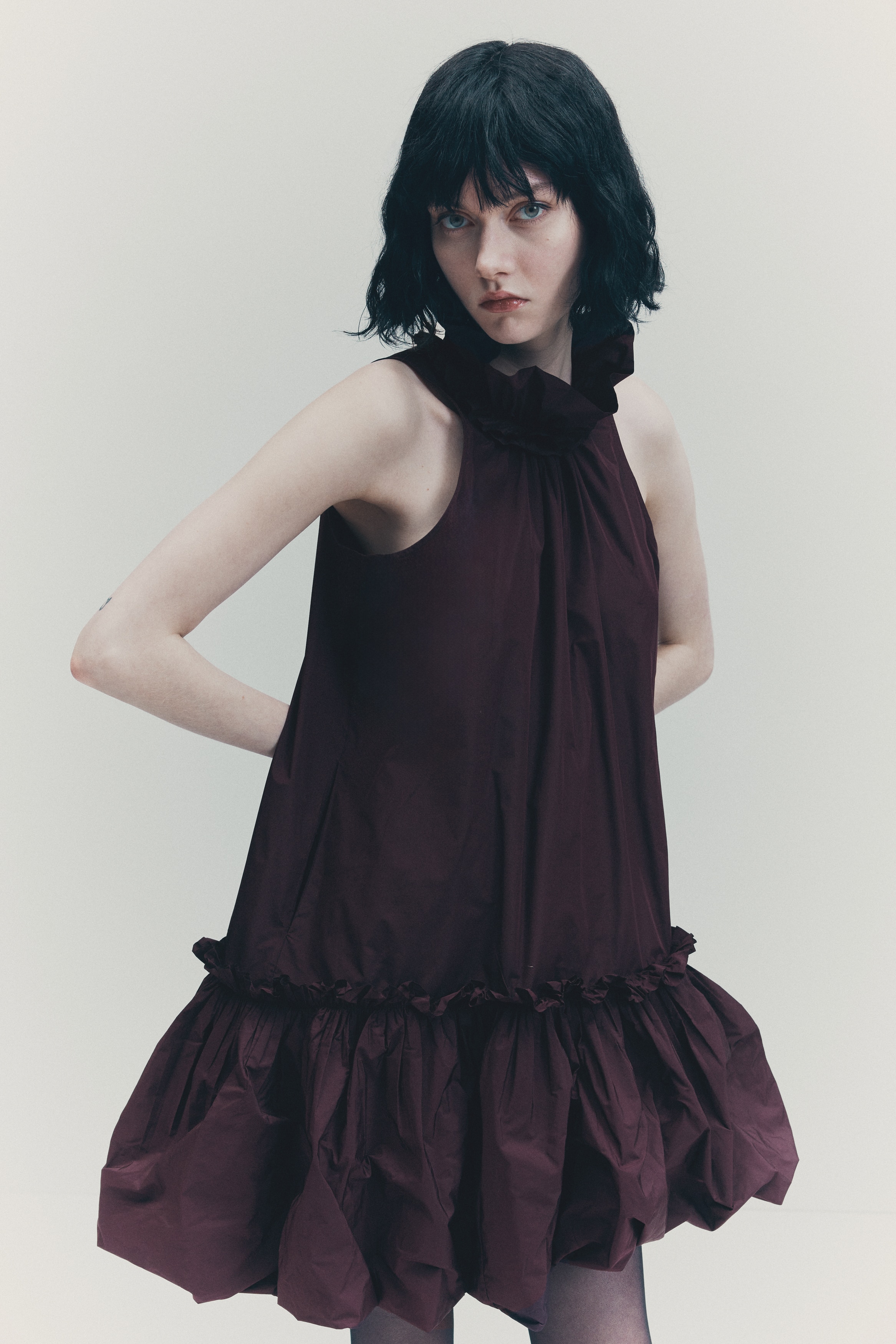 Frill-collar dress